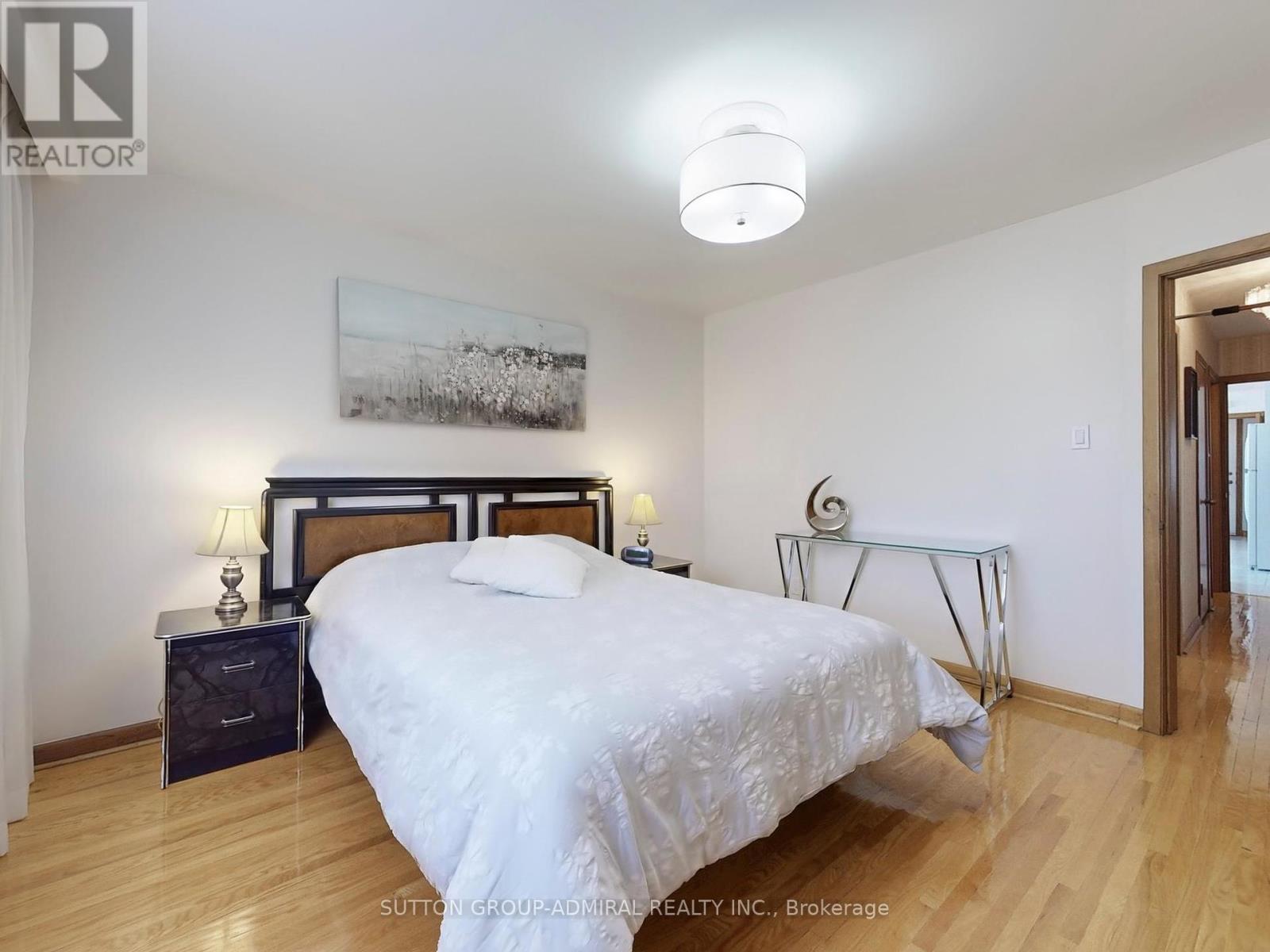 36 Bluehaven Crescent, Toronto, Ontario  M9M 1W5 - Photo 22 - W12305431