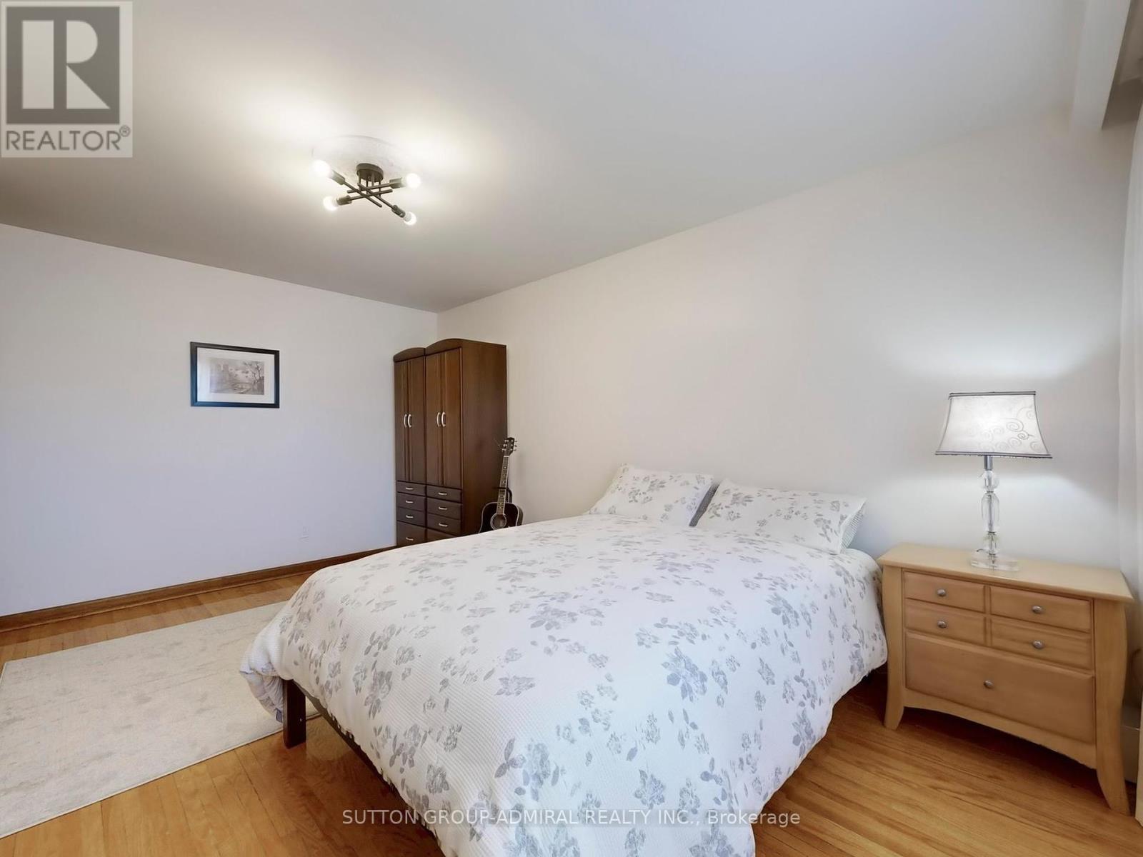 36 Bluehaven Crescent, Toronto, Ontario  M9M 1W5 - Photo 25 - W12305431