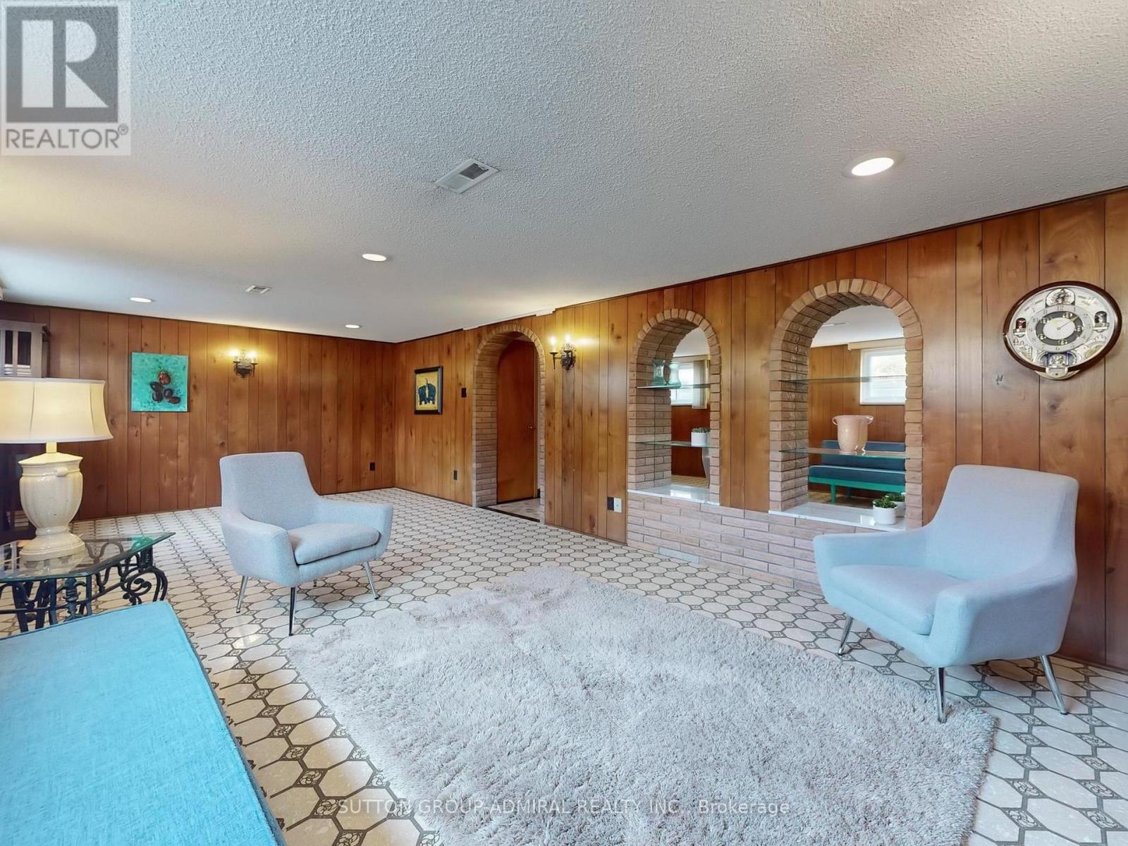 36 Bluehaven Crescent, Toronto, Ontario  M9M 1W5 - Photo 30 - W12305431