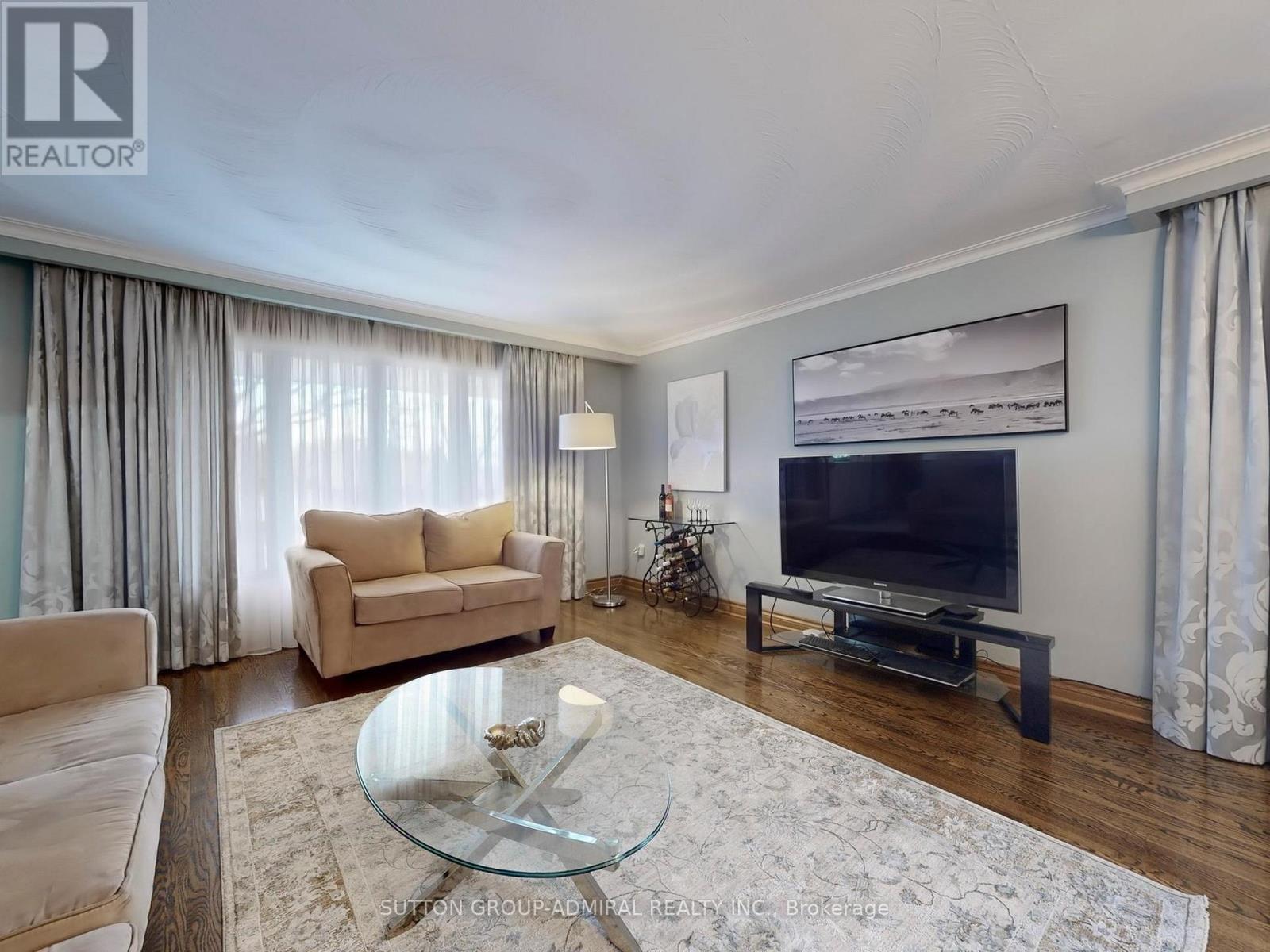 Property at 36 BLUEHAVEN CRESCENT image 5