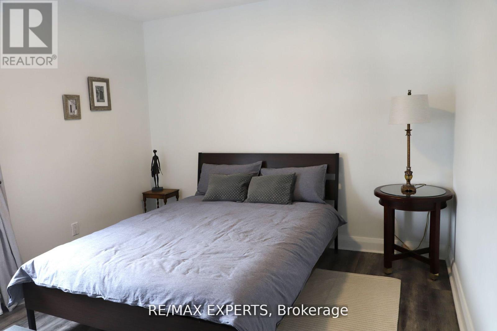 Upper - 39 Twenty Fifth Street, Toronto, Ontario  M8V 3P8 - Photo 16 - W12305432