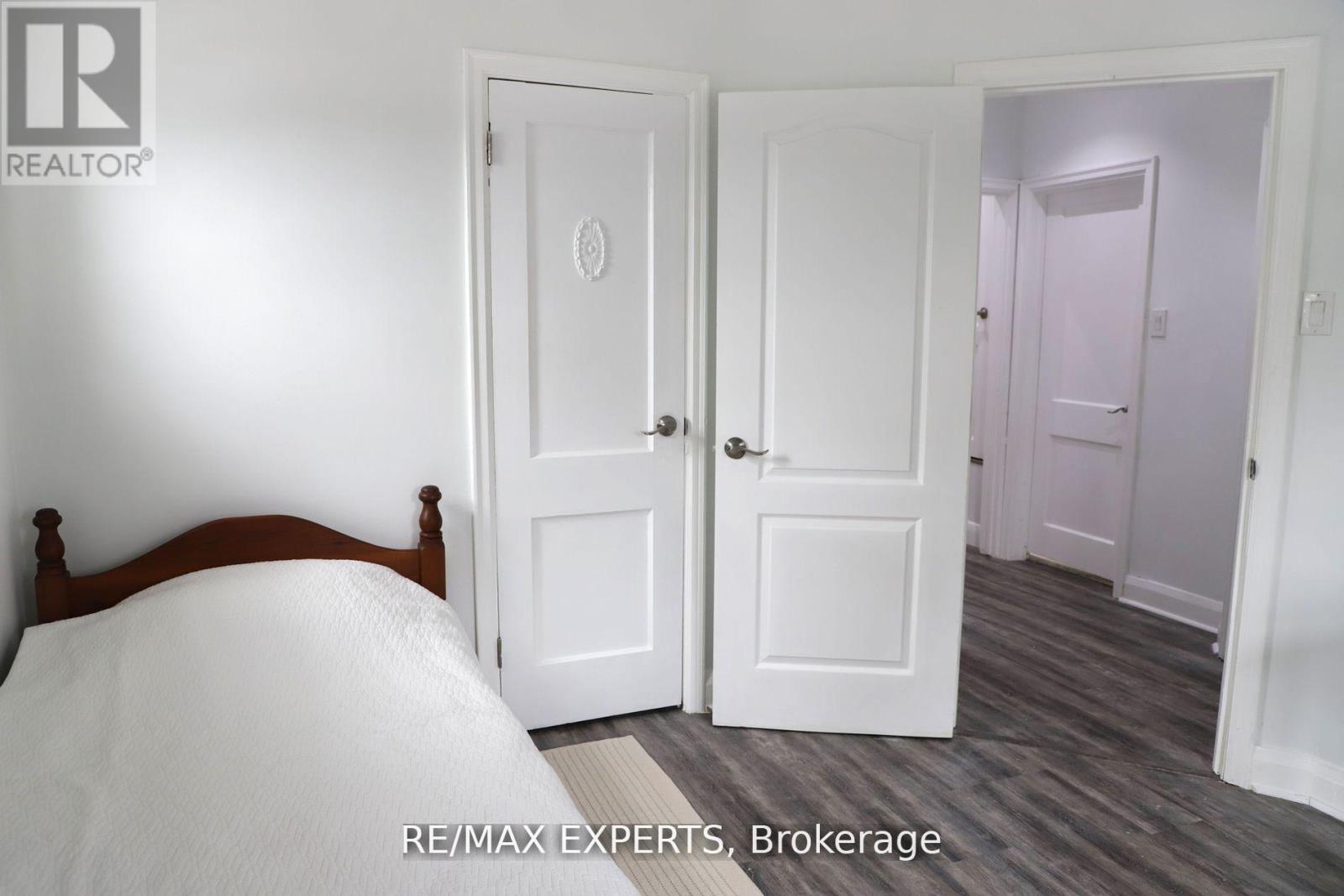 Upper - 39 Twenty Fifth Street, Toronto, Ontario  M8V 3P8 - Photo 18 - W12305432