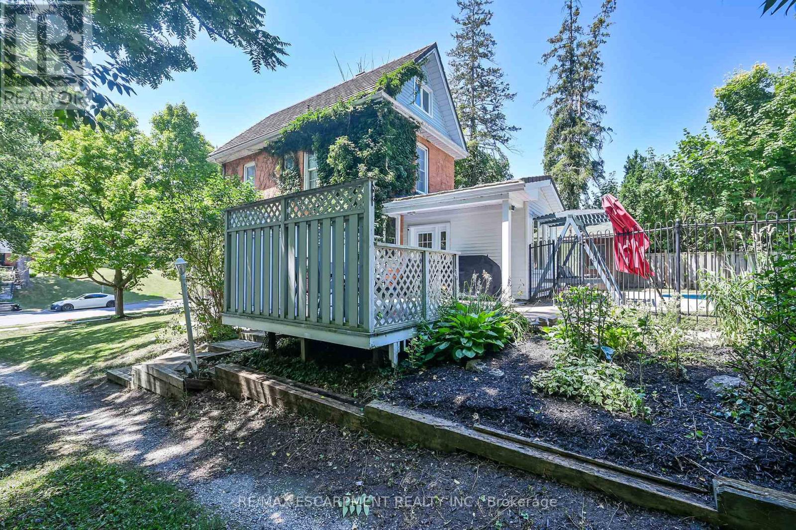 94 Sutherland Street W, Haldimand, Ontario  N3W 1B5 - Photo 36 - X12305371