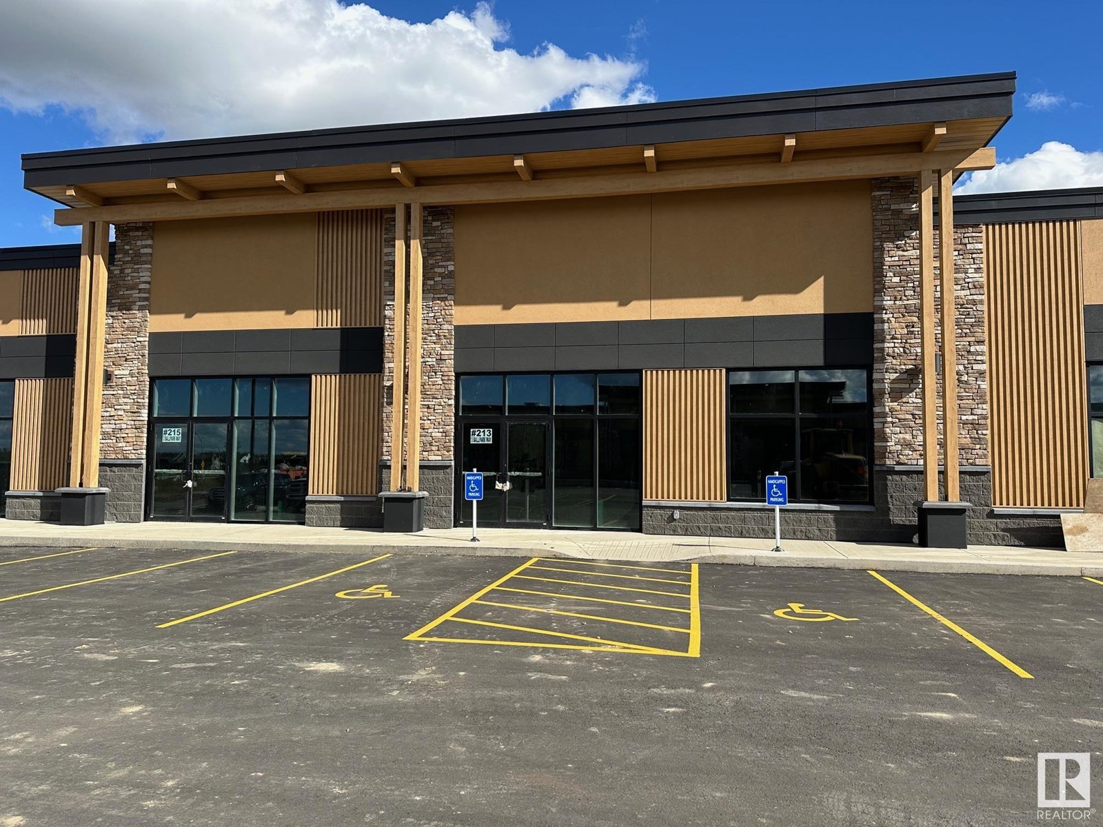 #215 3 Ballpark WY, Spruce Grove, Alberta