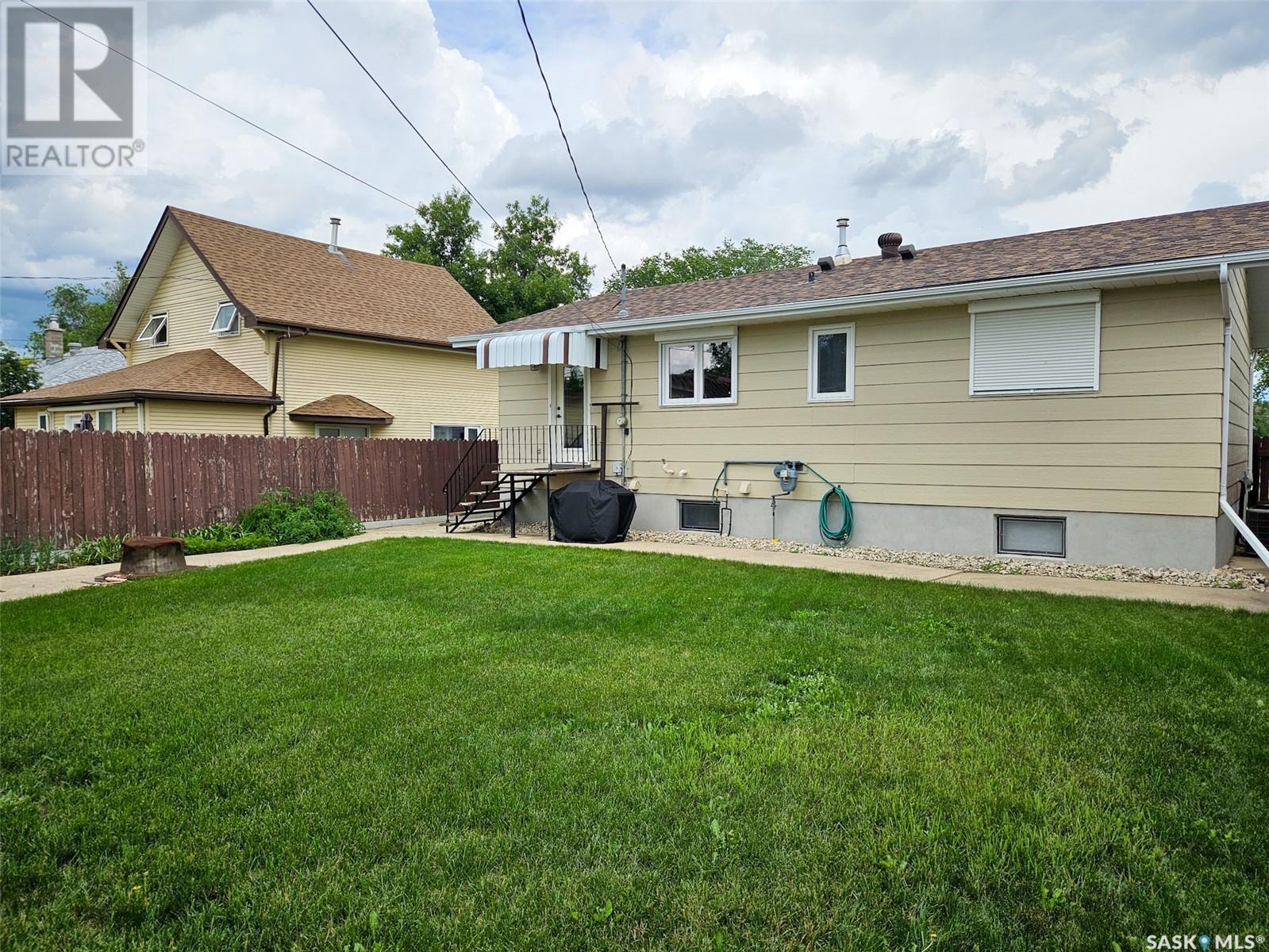 226 6th Avenue Se, Swift Current, Saskatchewan  S9H 3N8 - Photo 18 - SK013675