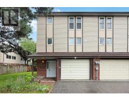 10 TOWNSEND ROAD, Toronto, Ontario