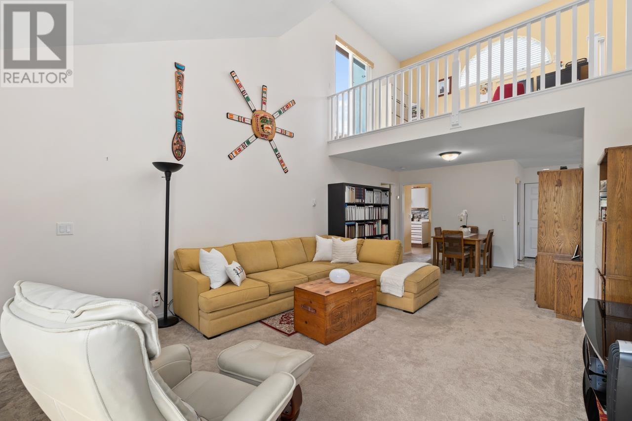 Property at 824 ROCHE POINT DRIVE image 1
