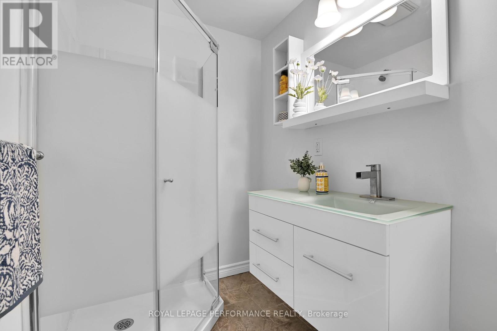 328 Pleasant Park Road, Ottawa, Ontario  K1H 5M8 - Photo 20 - X12305542