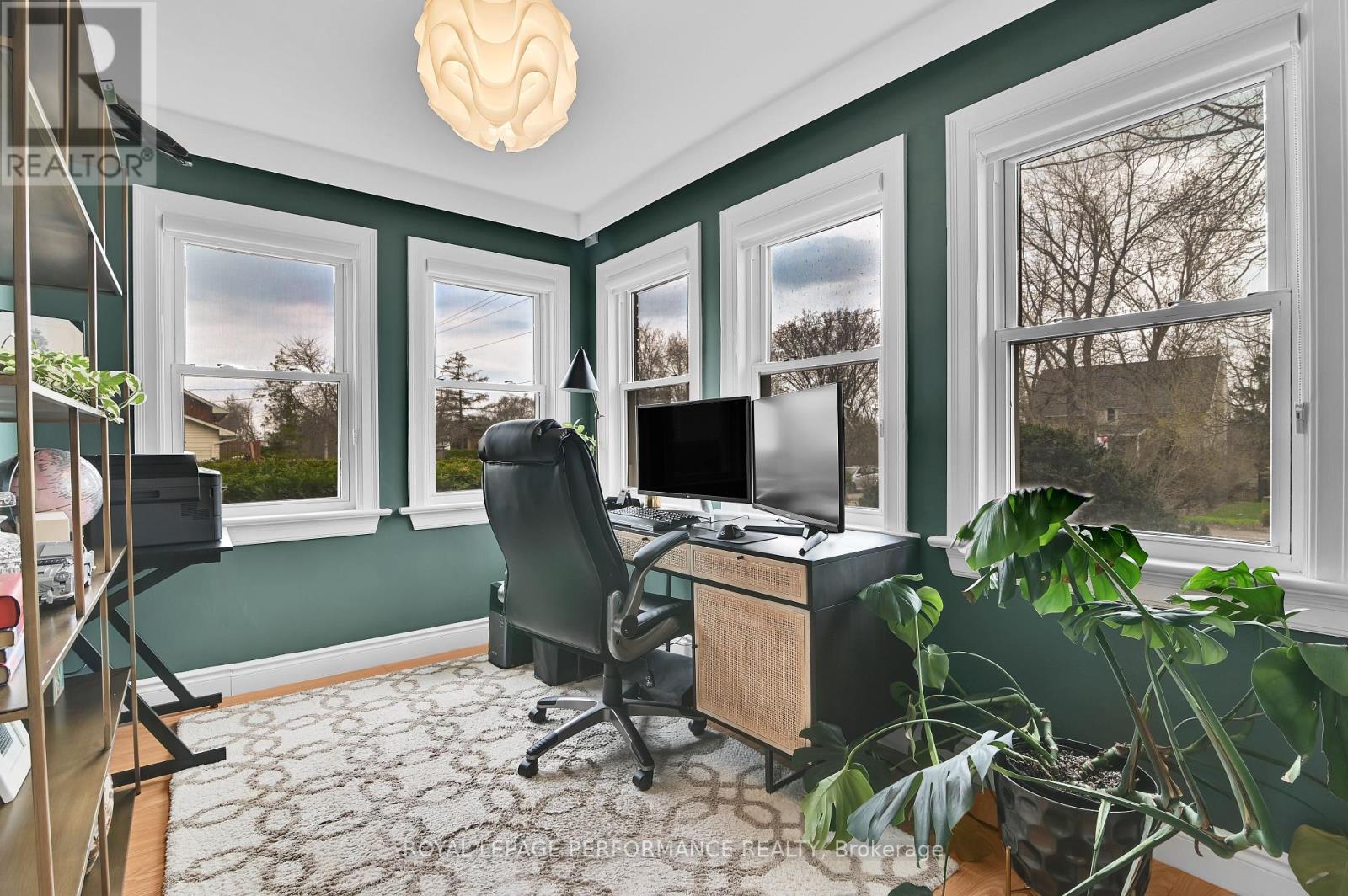 328 Pleasant Park Road, Ottawa, Ontario  K1H 5M8 - Photo 6 - X12305542