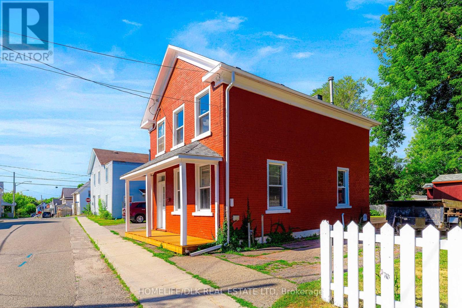 Property at 103 JOHN STREET image 3