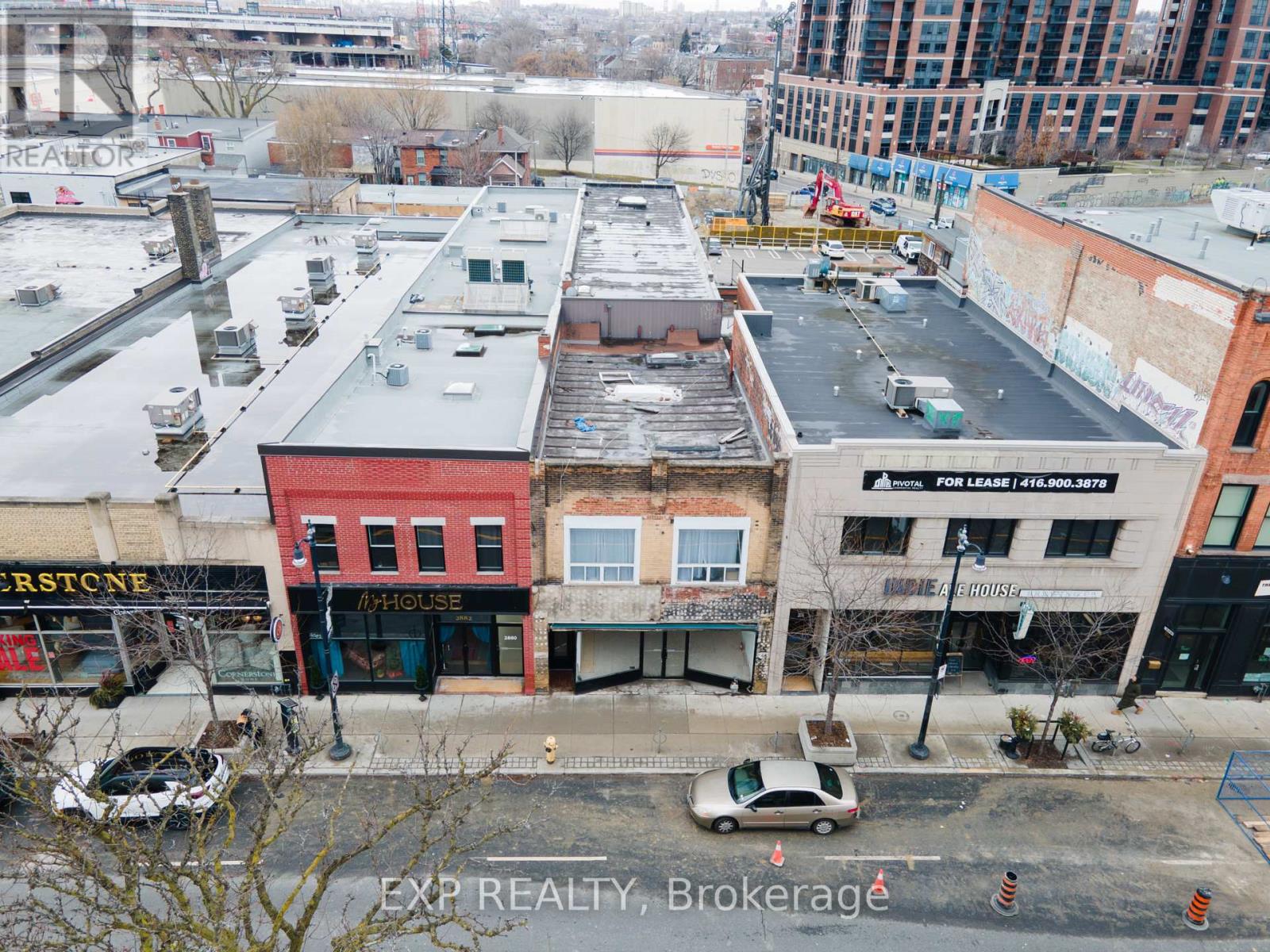 2878 Dundas Street W, Toronto, Ontario  M6P 1Y8 - Photo 3 - W12305486