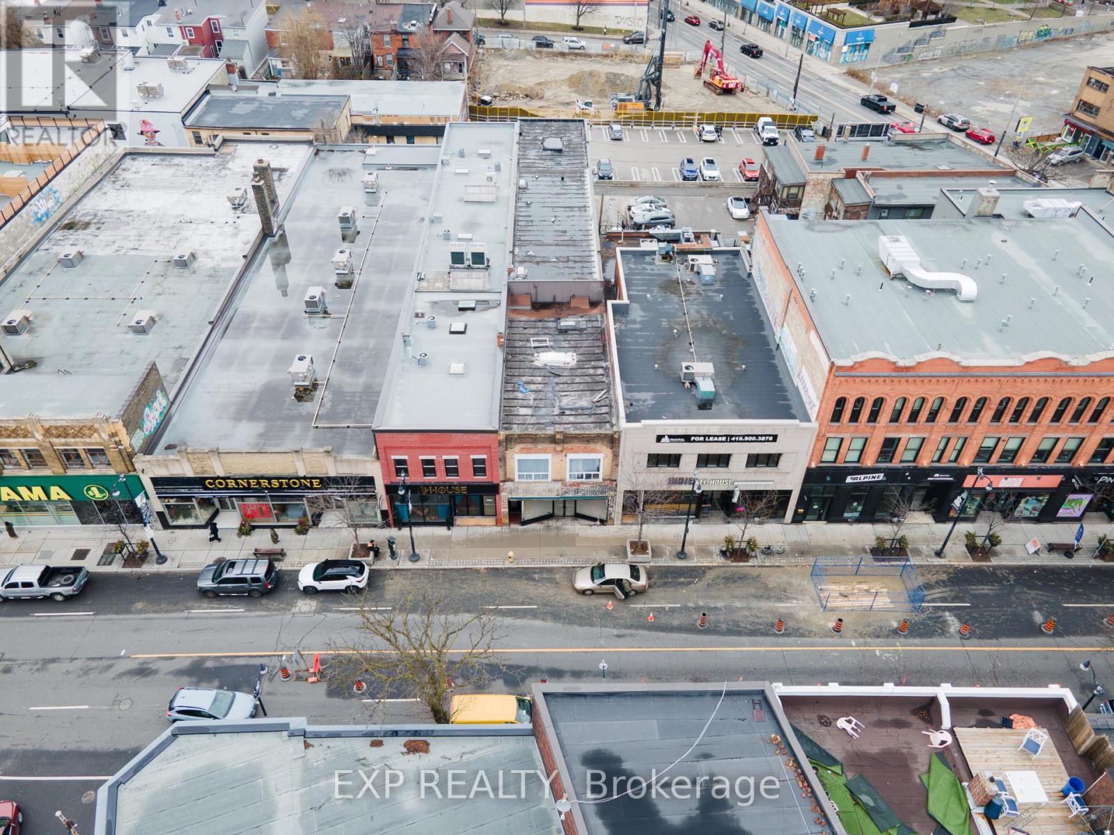 2878 Dundas Street W, Toronto, Ontario  M6P 1Y8 - Photo 4 - W12305486