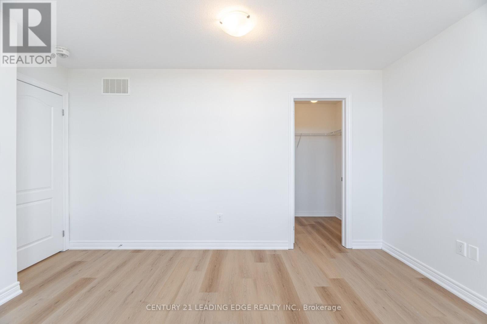 20 Mullholland Avenue, Cambridge, Ontario  N3H 0C3 - Photo 24 - X12305495