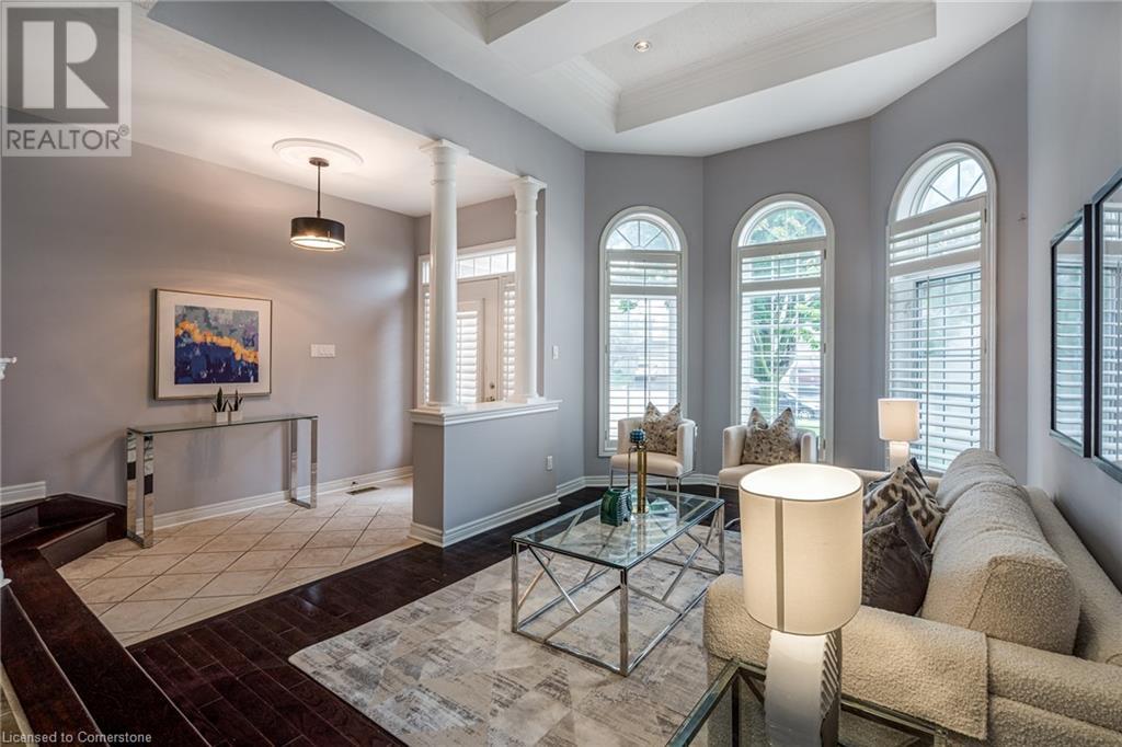 Property at 7 TANDEM Court image 4