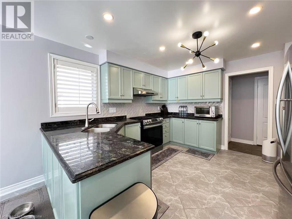 7 Tandem Court, Ancaster, Ontario  L9K 1M1 - Photo 7 - 40754249