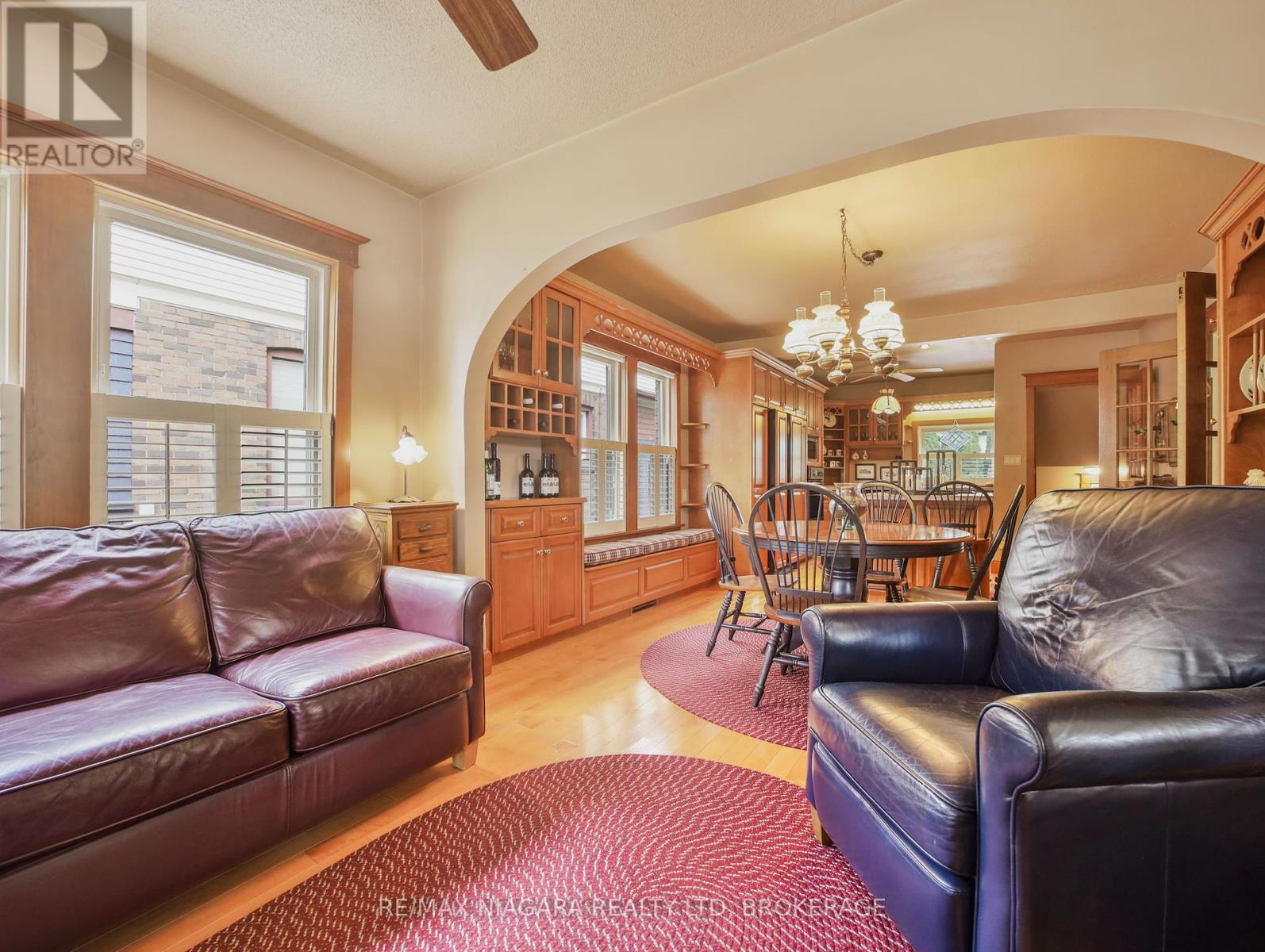 5079 Armoury Street, Niagara Falls, Ontario  L2E 1T3 - Photo 12 - X12304510