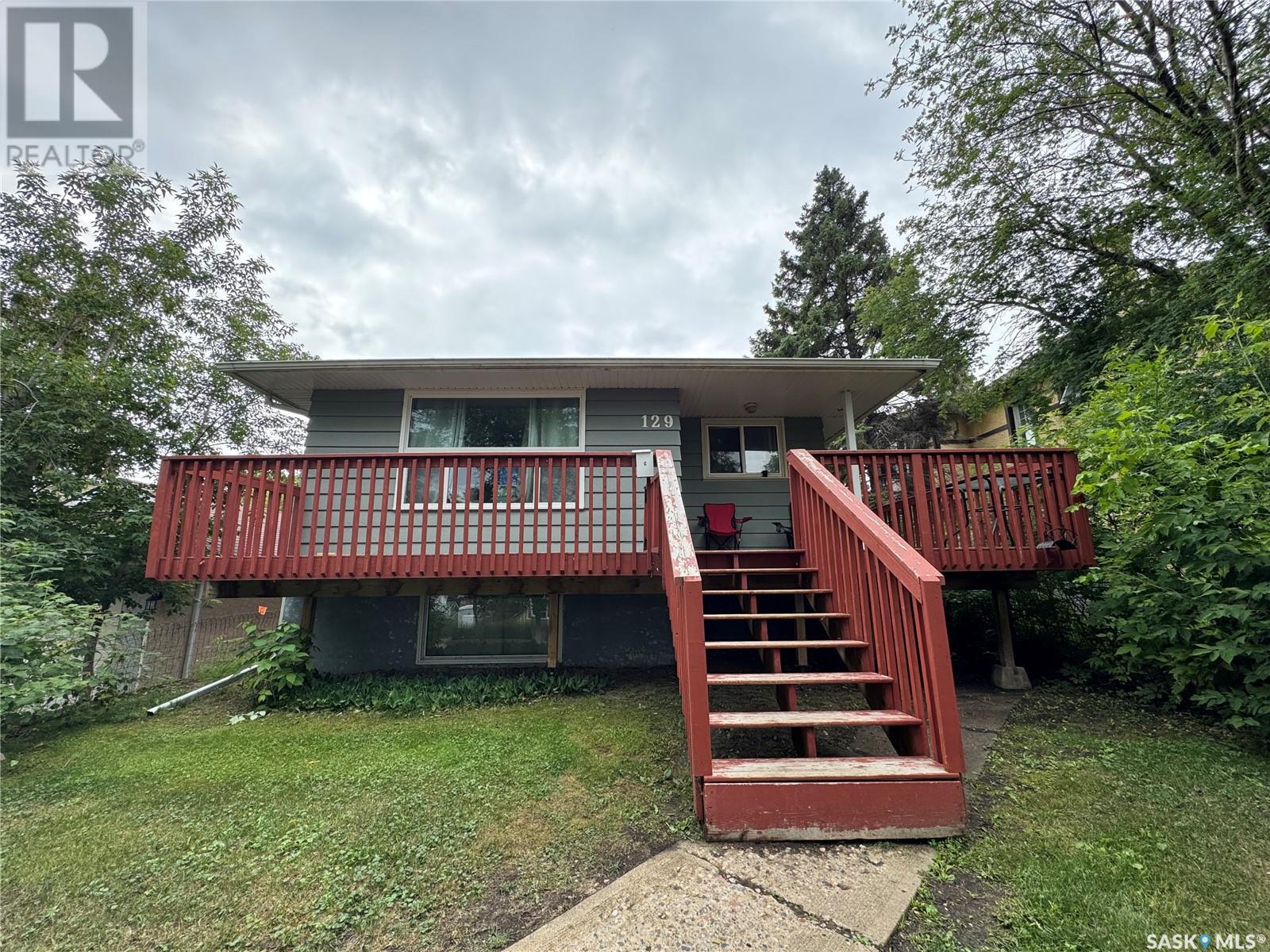 129 19th Street E, Prince Albert, Saskatchewan  S6V 1J3 - Photo 1 - SK013659
