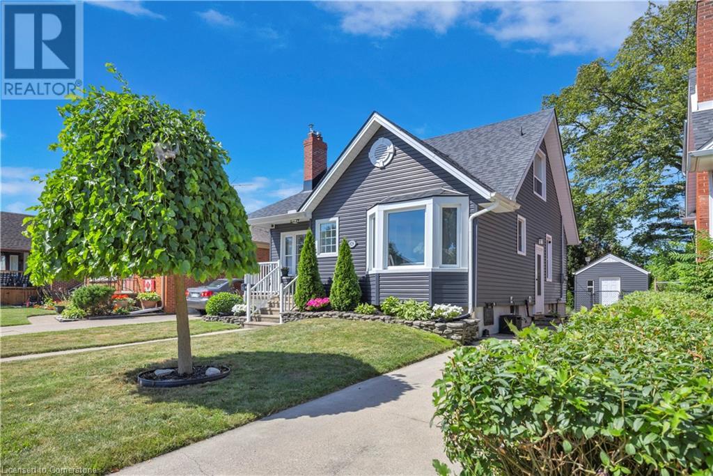 Property at 929 ESDRAS Avenue image 2