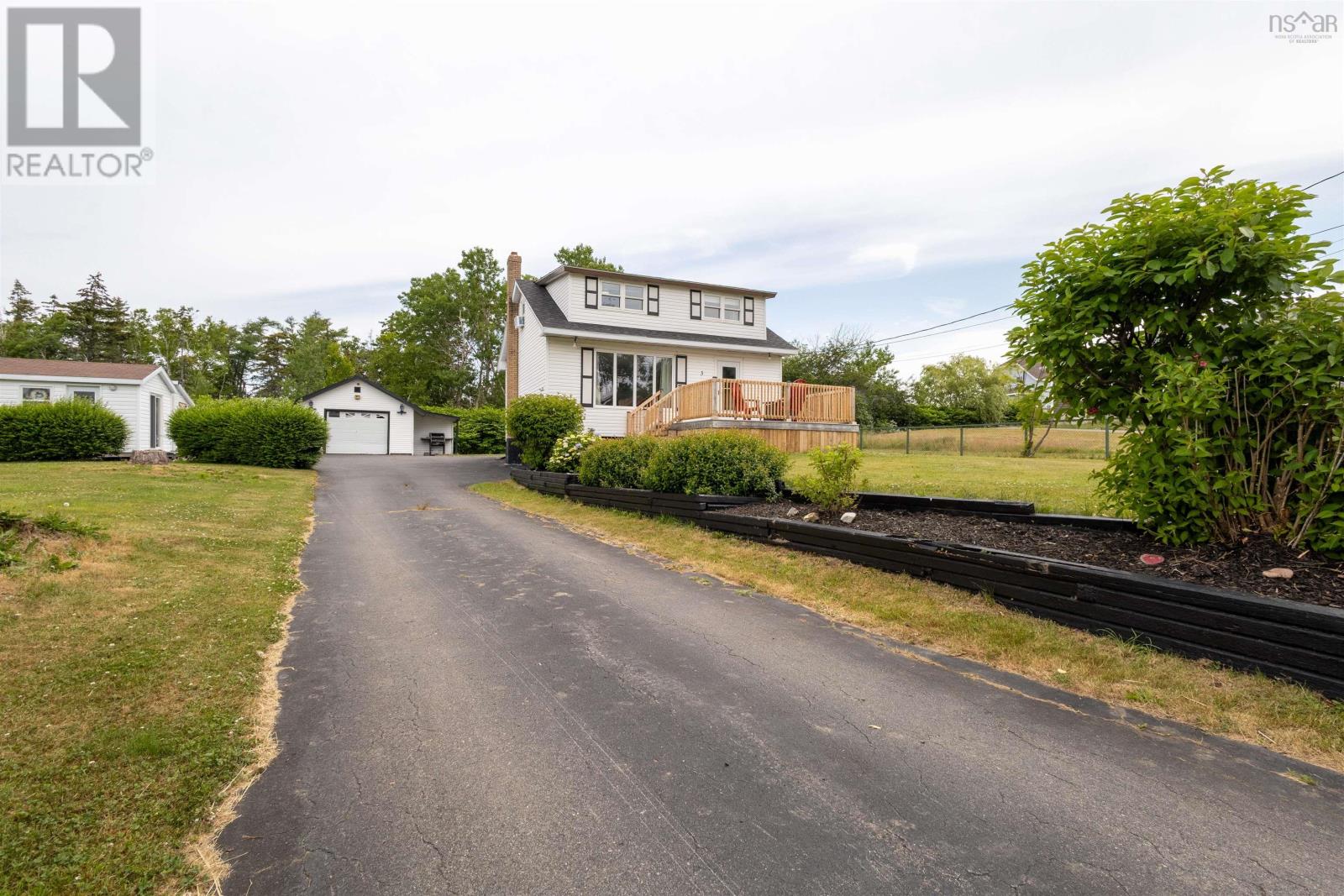 3 Browns Road, New Victoria, Nova Scotia  B1H 4Y4 - Photo 2 - 202516901