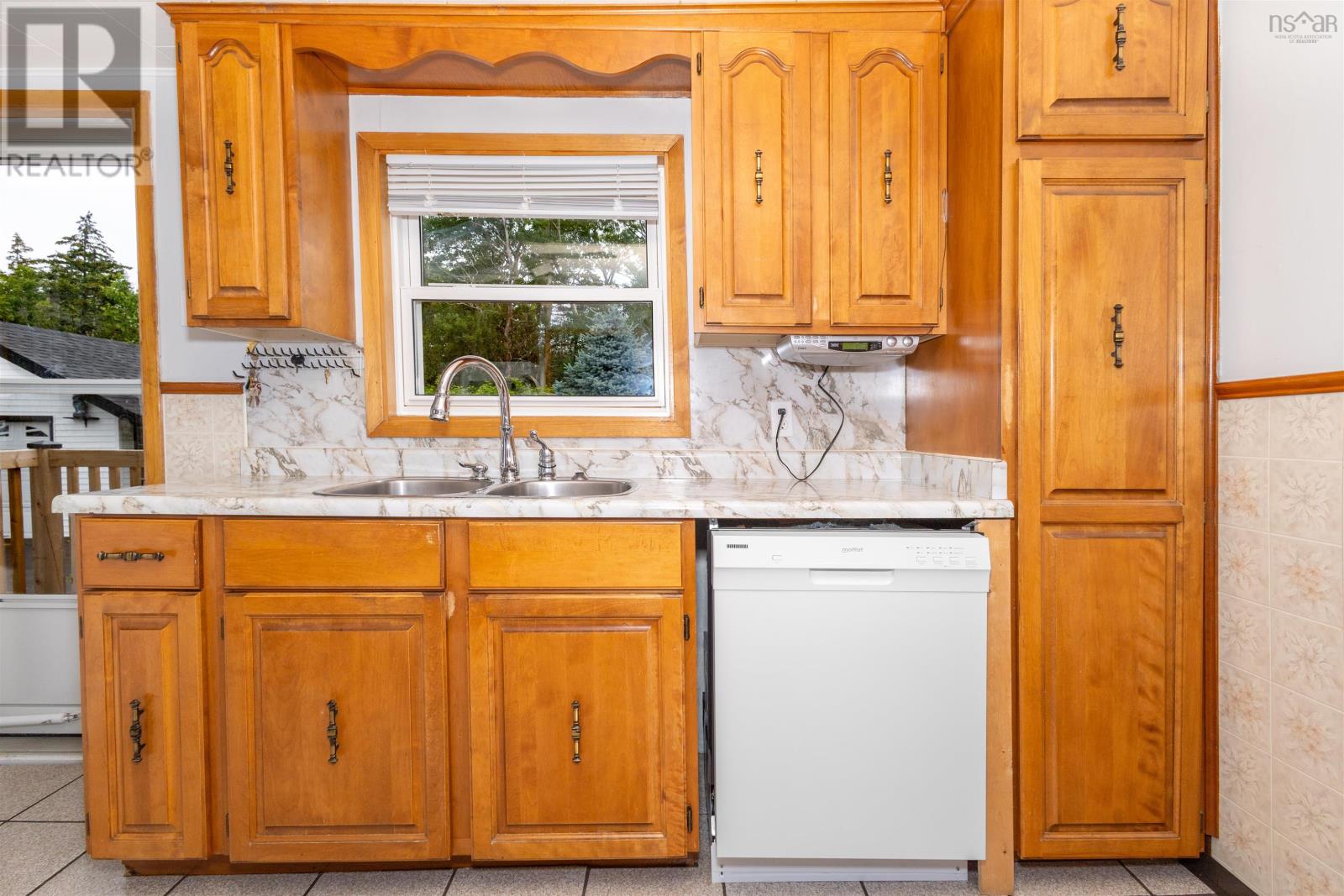 3 Browns Road, New Victoria, Nova Scotia  B1H 4Y4 - Photo 9 - 202516901