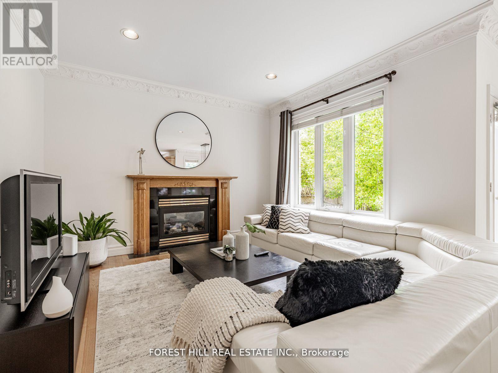 211 Byng Avenue, Toronto, Ontario M2N 4L2 - Photo 11 - C12305528