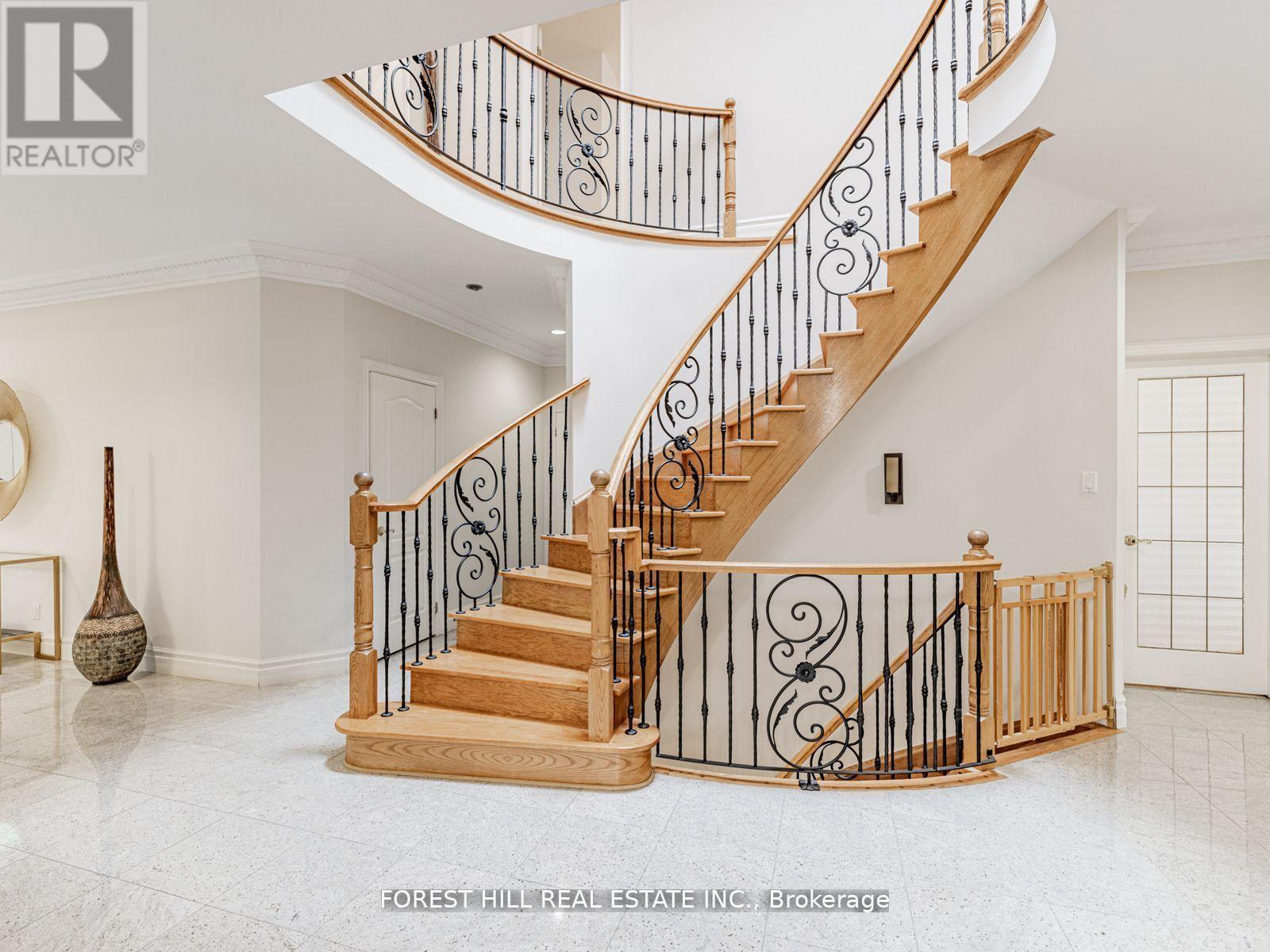 211 Byng Avenue, Toronto, Ontario M2N 4L2 - Photo 16 - C12305528