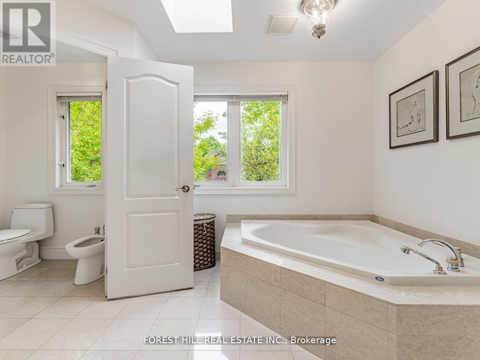 211 Byng Avenue, Toronto, Ontario M2N 4L2 - Photo 19 - C12305528