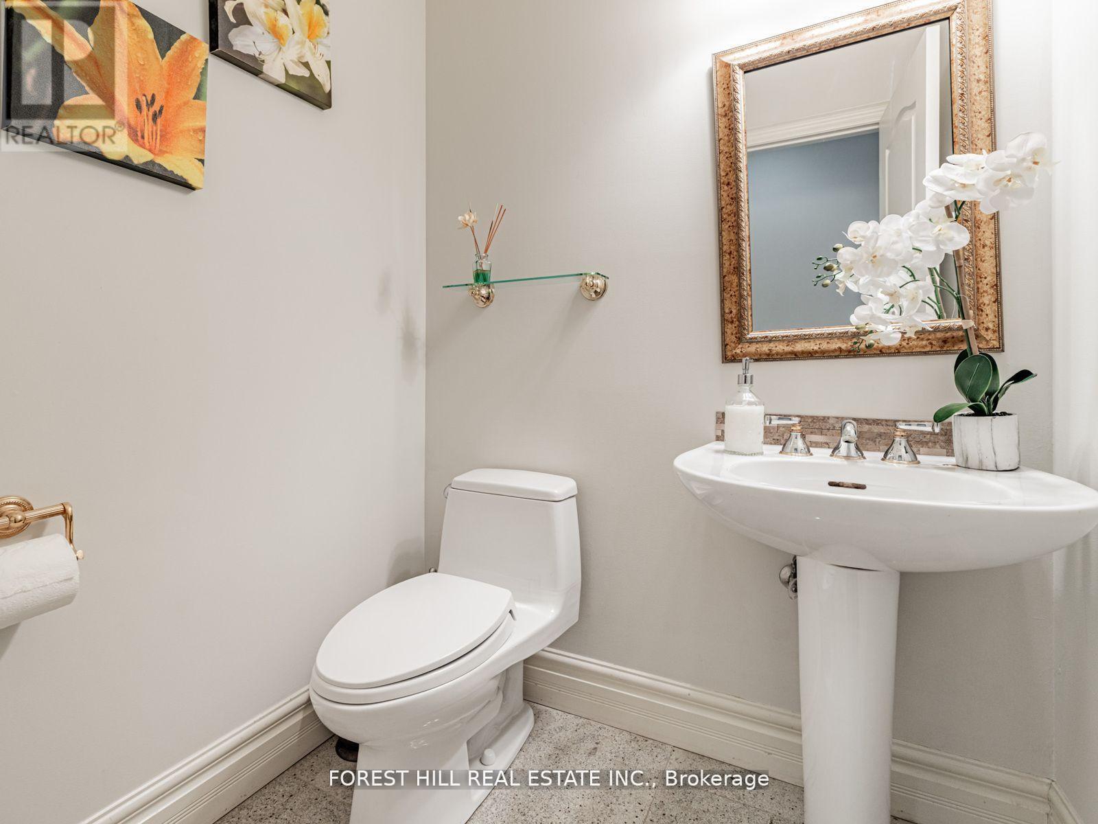 211 Byng Avenue, Toronto, Ontario M2N 4L2 - Photo 9 - C12305528