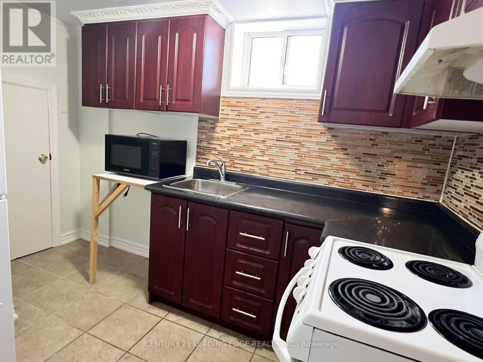 Bsmt - 1930 Brimley Avenue, Toronto, Ontario  M1S 2A9 - Photo 4 - E12303790