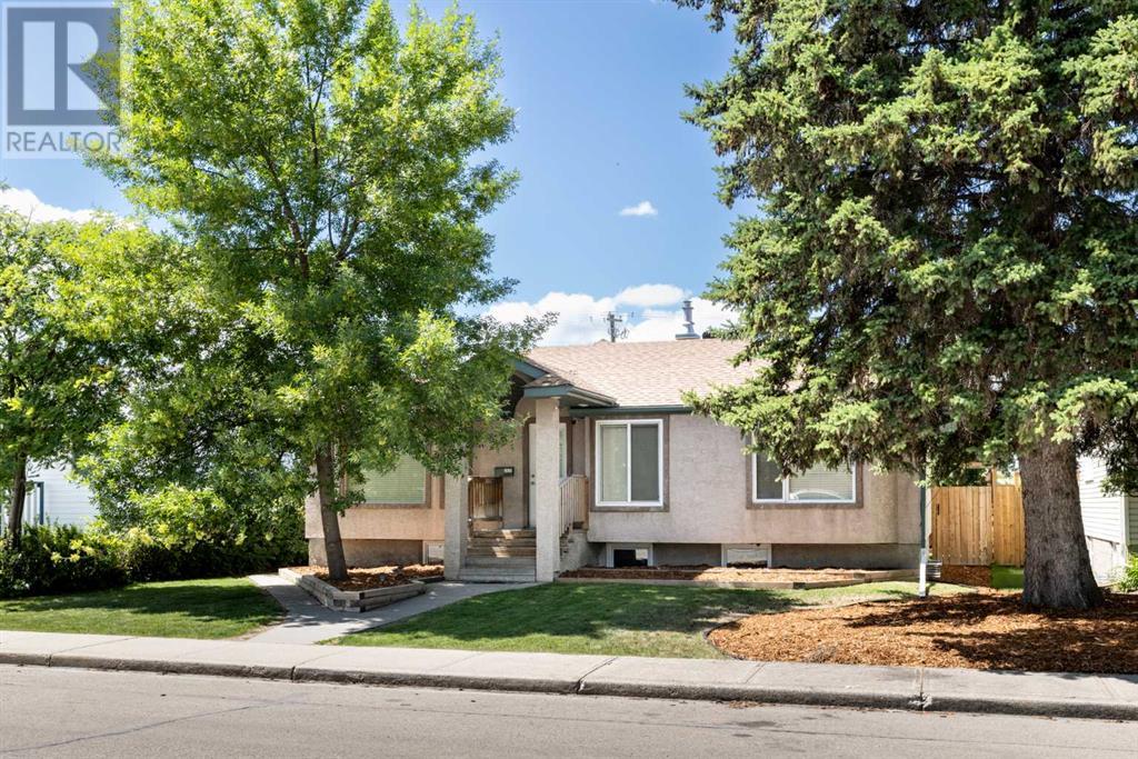 Property at 3418 49 Avenue image 1