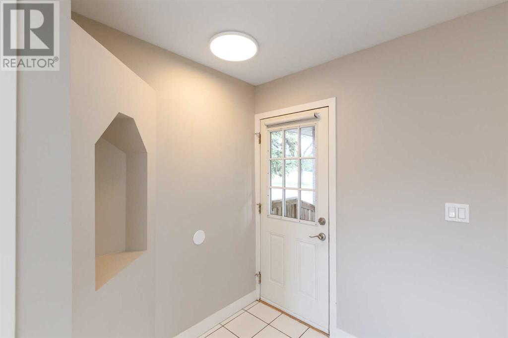 Property at 3418 49 Avenue image 4