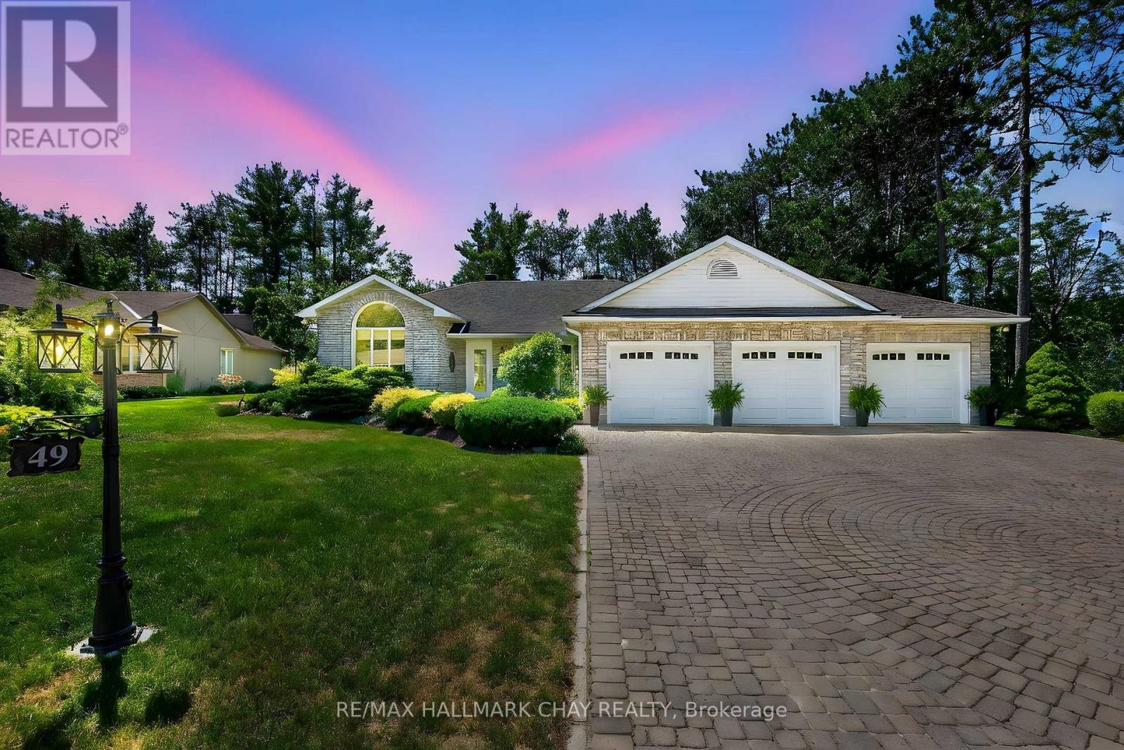 Property at 49 FAIRWAY COURT image 2