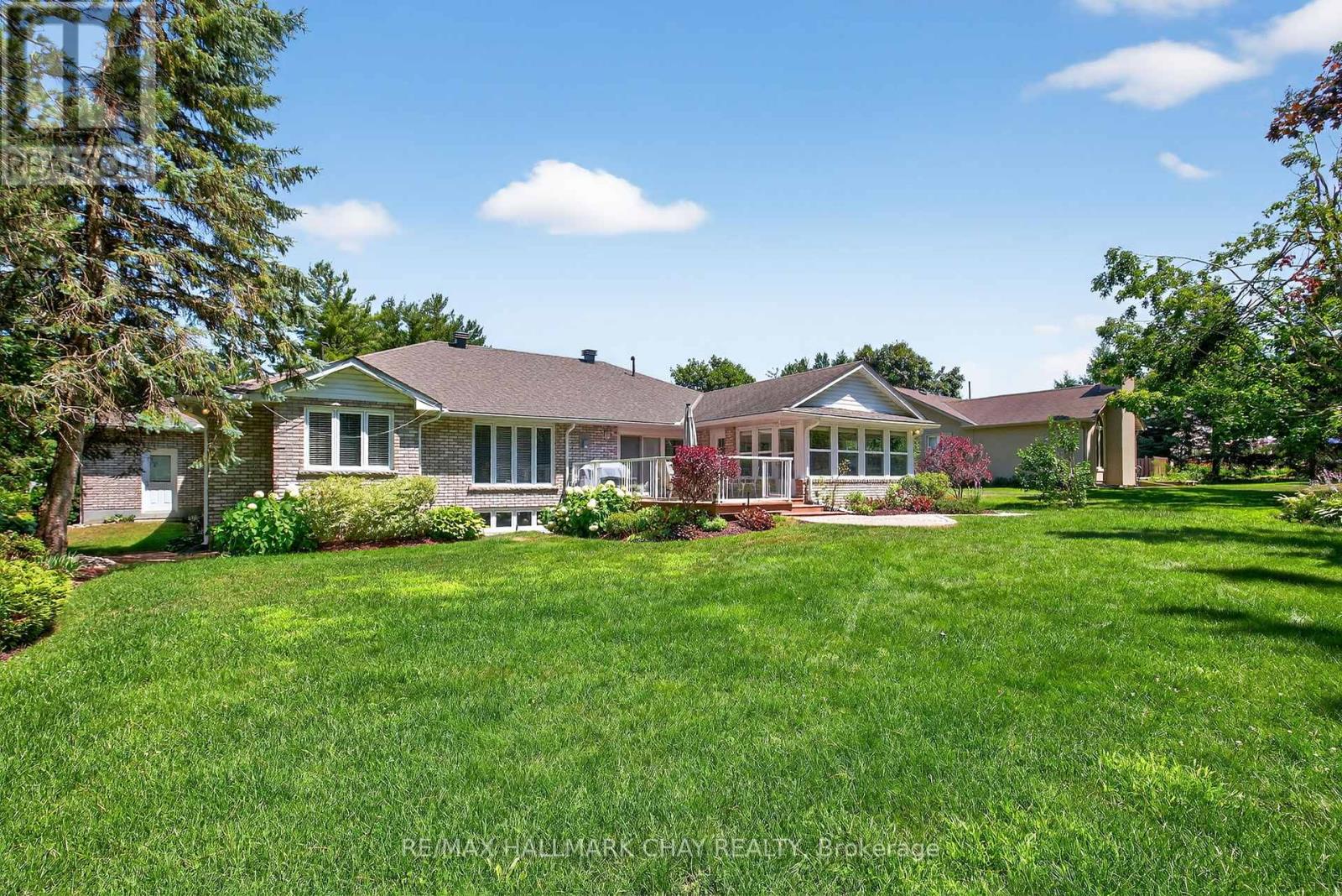 49 Fairway Court, Oro-Medonte, Ontario  L0L 2L0 - Photo 44 - S12305634