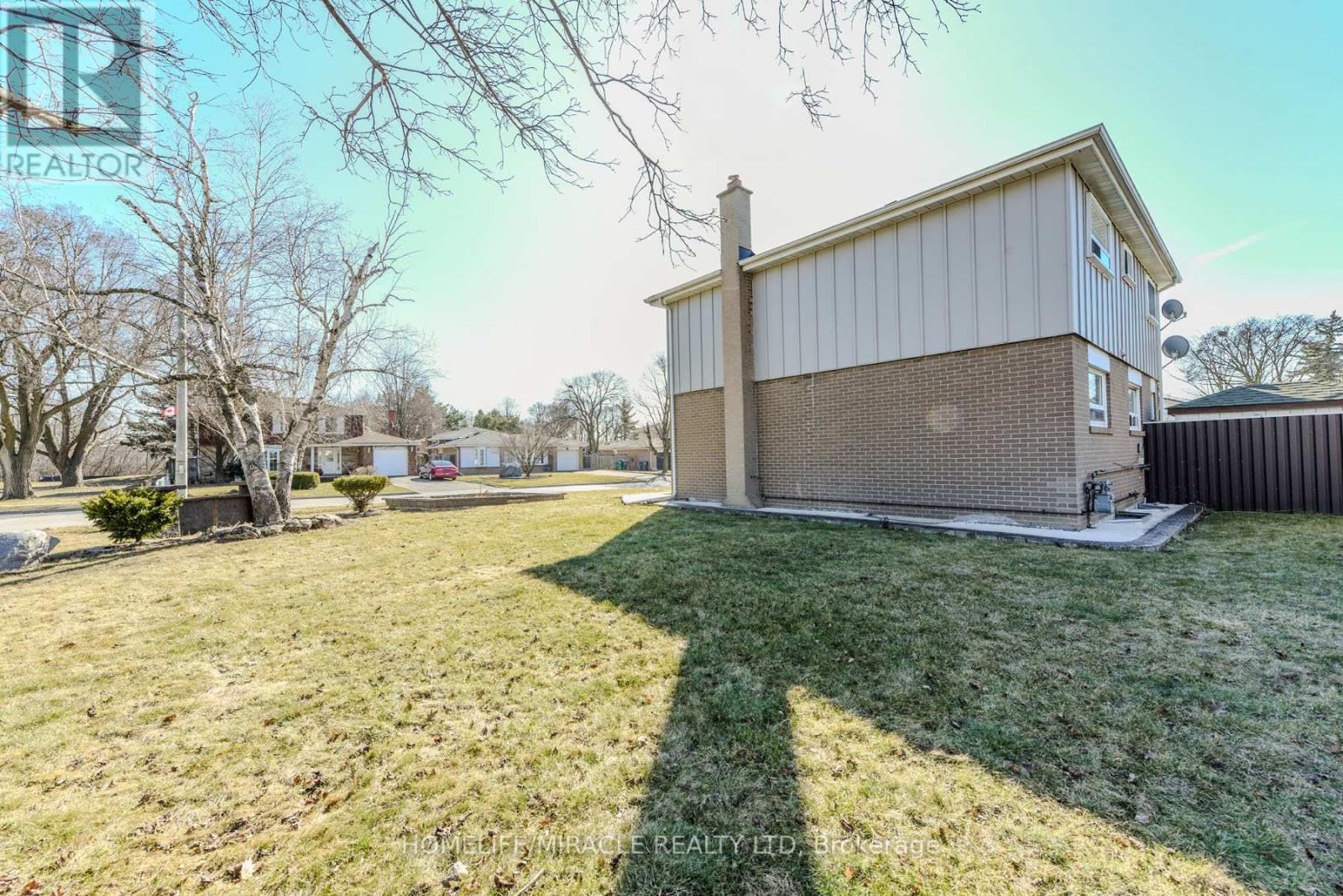 Property at 37 CRAWLEY DRIVE image 4