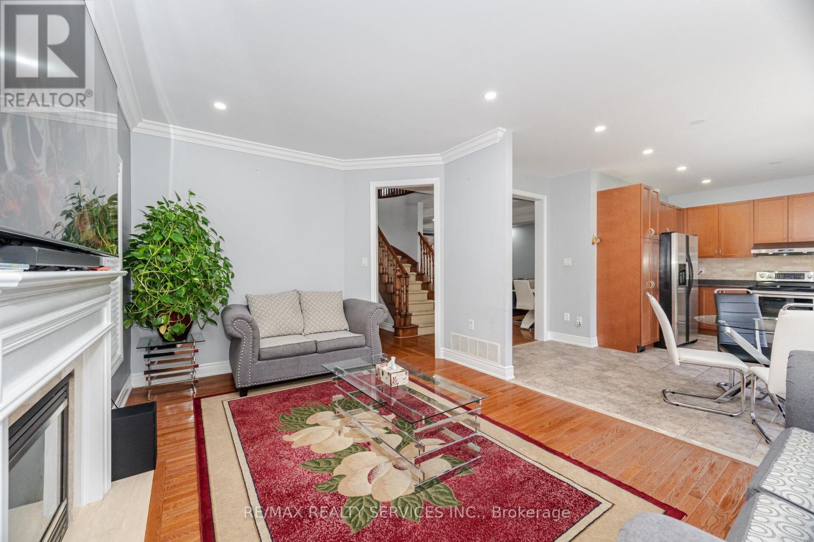 11 Belleville Drive, Brampton, Ontario  L6P 1V7 - Photo 18 - W12305637