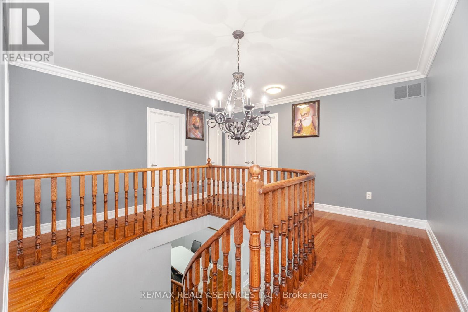 11 Belleville Drive, Brampton, Ontario  L6P 1V7 - Photo 21 - W12305637