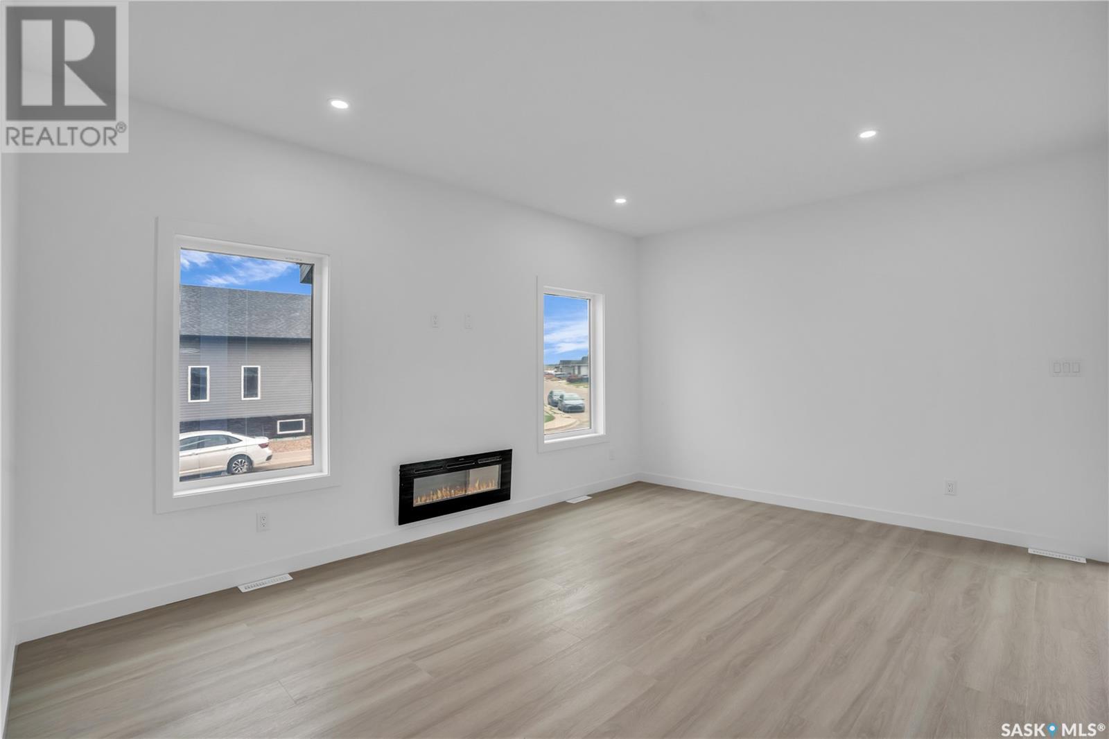 570 Kinloch Court, Saskatoon, Saskatchewan  S7M 5X2 - Photo 7 - SK008857