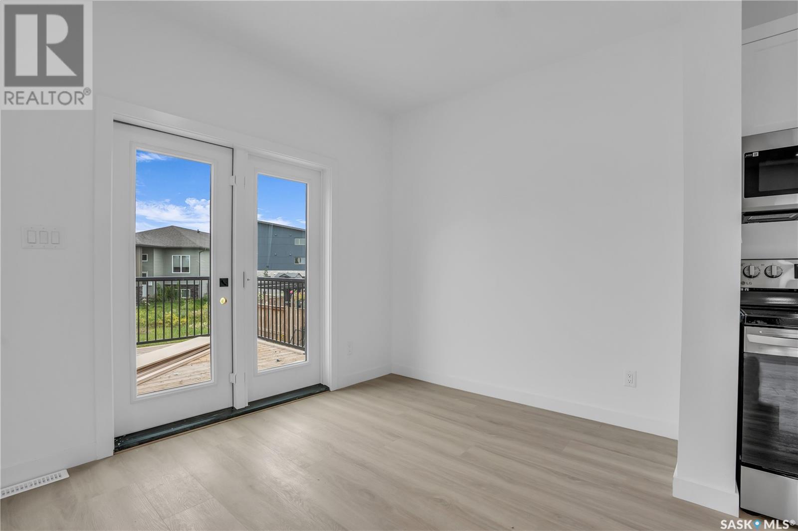 570 Kinloch Court, Saskatoon, Saskatchewan  S7M 5X2 - Photo 11 - SK008857