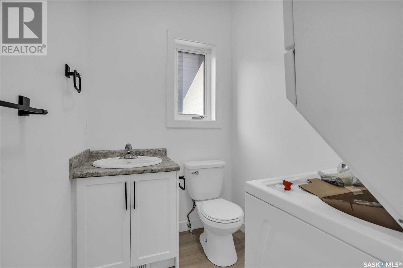 Property at 570 Kinloch COURT image 4