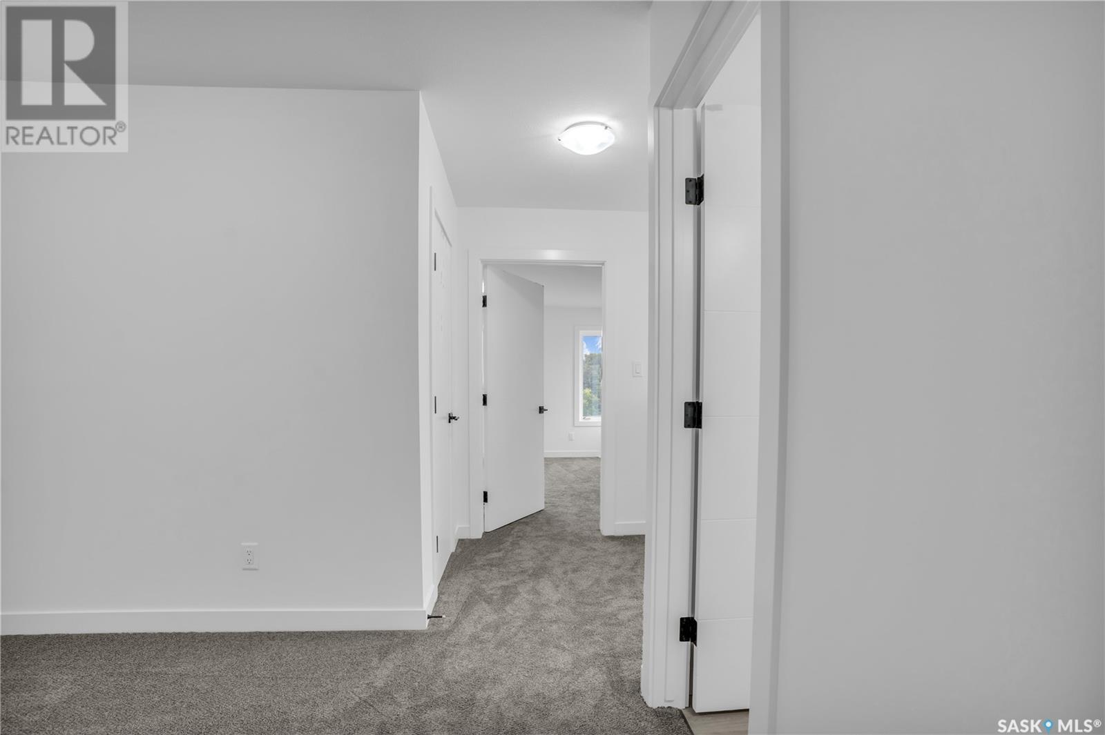 570 Kinloch Court, Saskatoon, Saskatchewan  S7M 5X2 - Photo 33 - SK008857