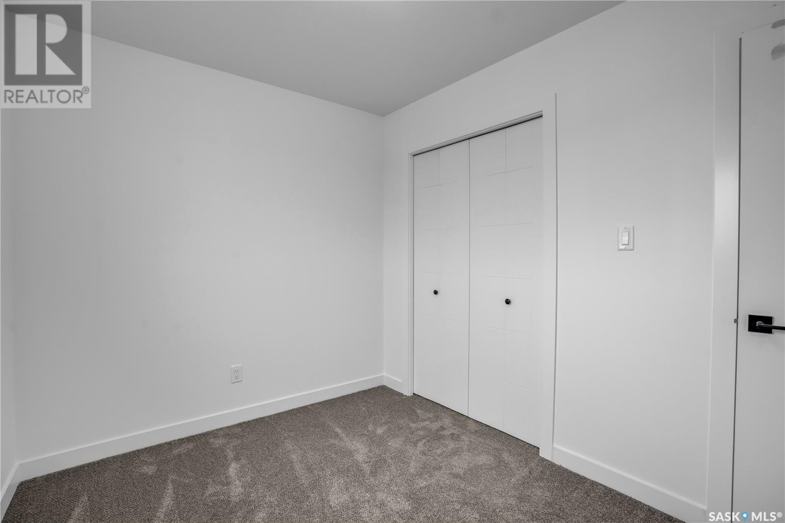 570 Kinloch Court, Saskatoon, Saskatchewan  S7M 5X2 - Photo 30 - SK008857