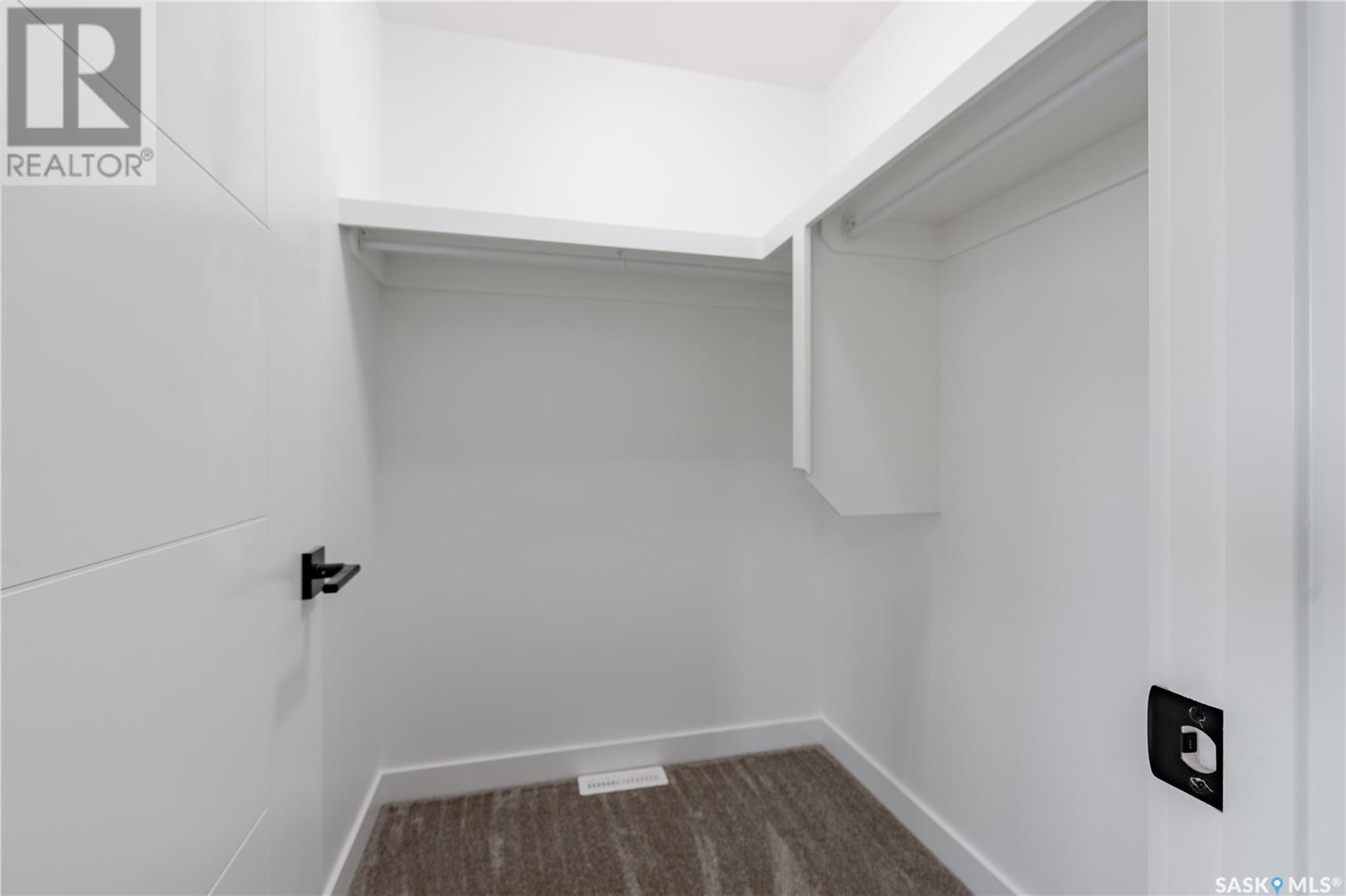 570 Kinloch Court, Saskatoon, Saskatchewan  S7M 5X2 - Photo 25 - SK008857