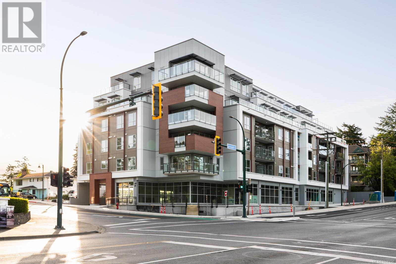 604 258 Helmcken Rd, View Royal, British Columbia