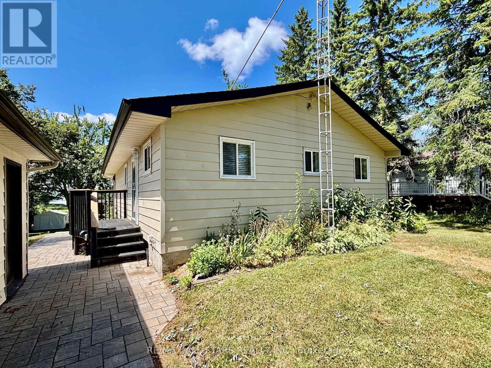 83 Kenedon Drive, Kawartha Lakes, Ontario  K0L 2W0 - Photo 31 - X12305569