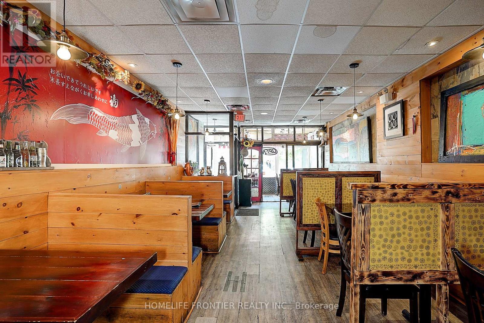 482 Bloor Street W, Toronto, Ontario  M5S 1X8 - Photo 5 - C12304684