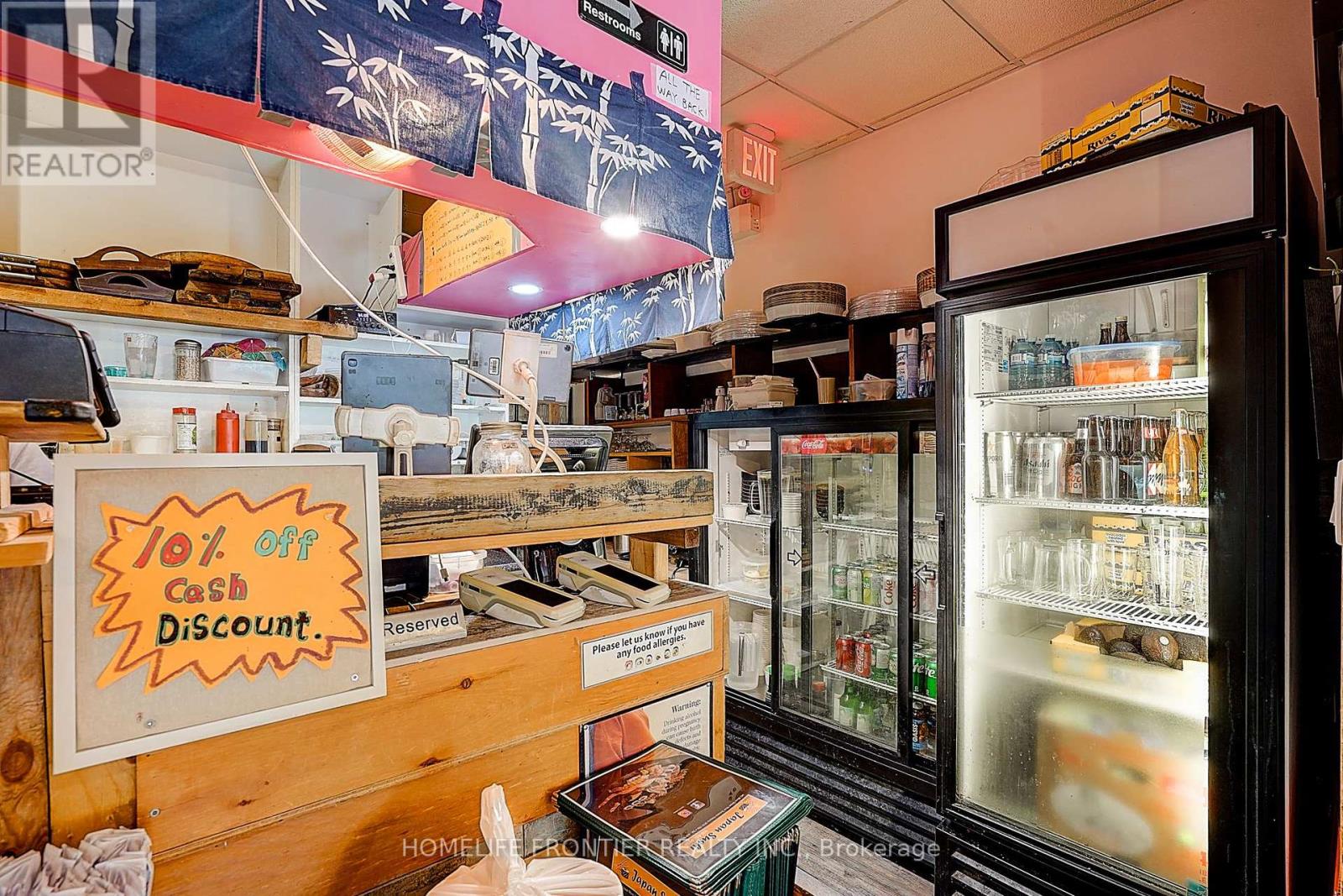 482 Bloor Street W, Toronto, Ontario  M5S 1X8 - Photo 9 - C12304684