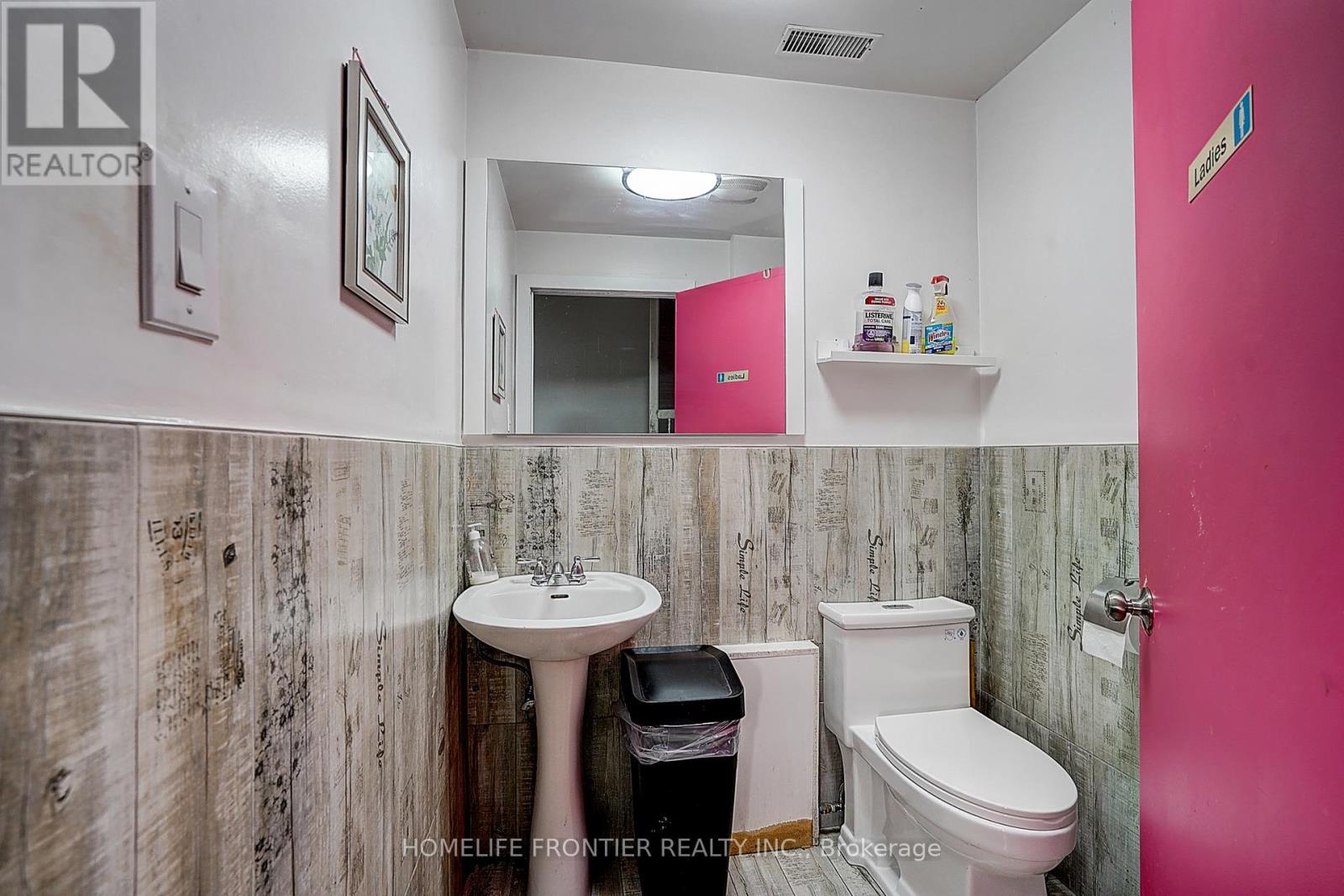 482 Bloor Street W, Toronto, Ontario  M5S 1X8 - Photo 18 - C12304684