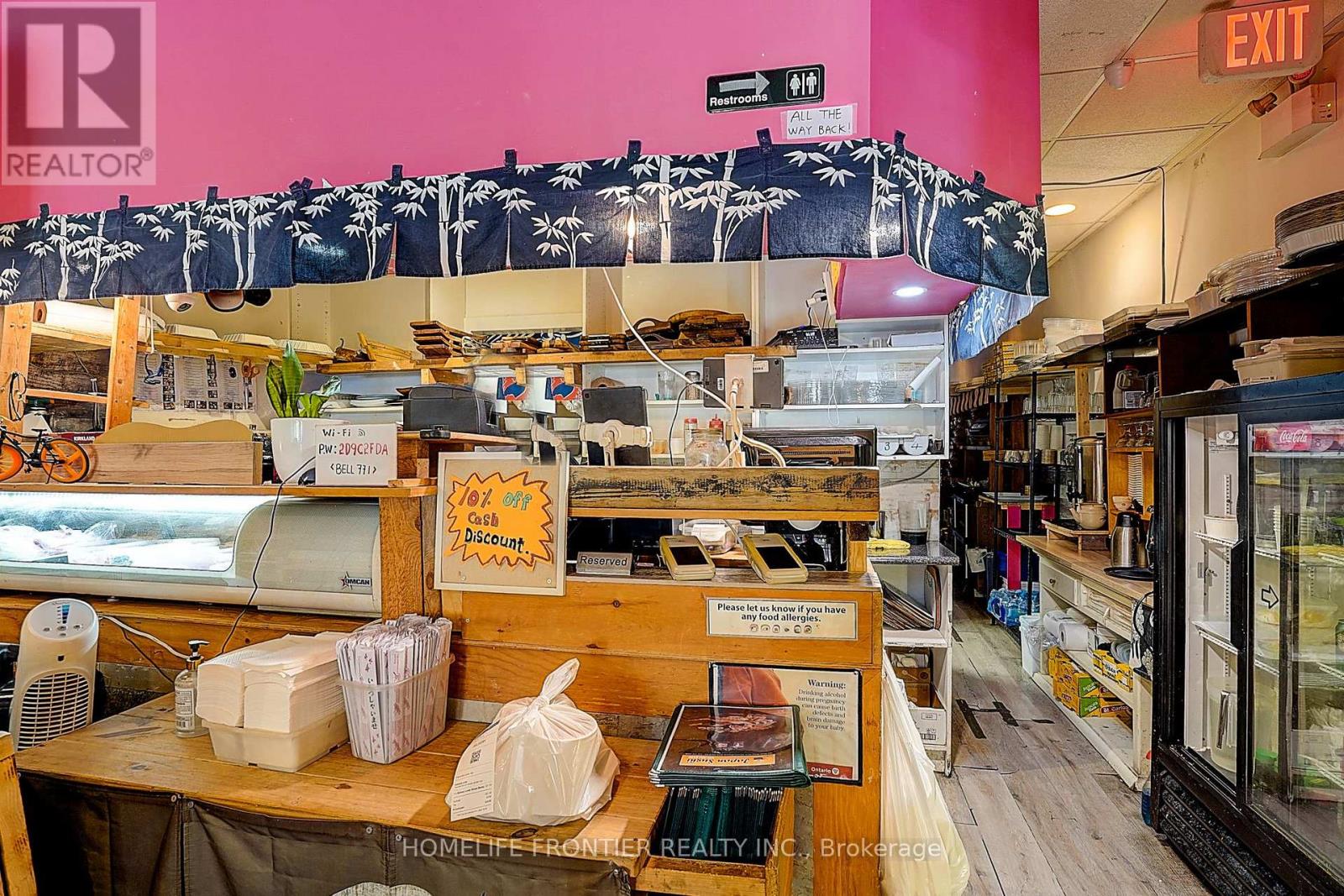 482 Bloor Street W, Toronto, Ontario  M5S 1X8 - Photo 8 - C12304684