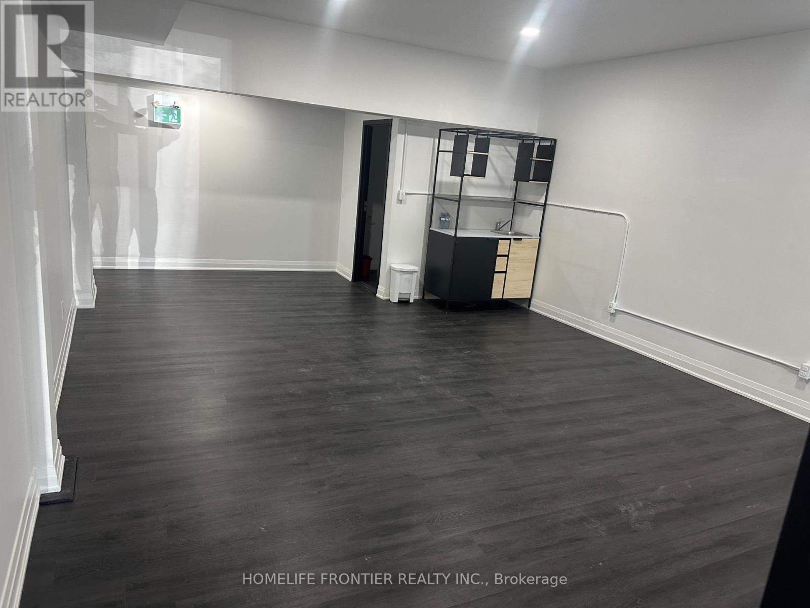 1703 Victoria Park Avenue, Toronto, Ontario  M1R 1R9 - Photo 8 - E12305686