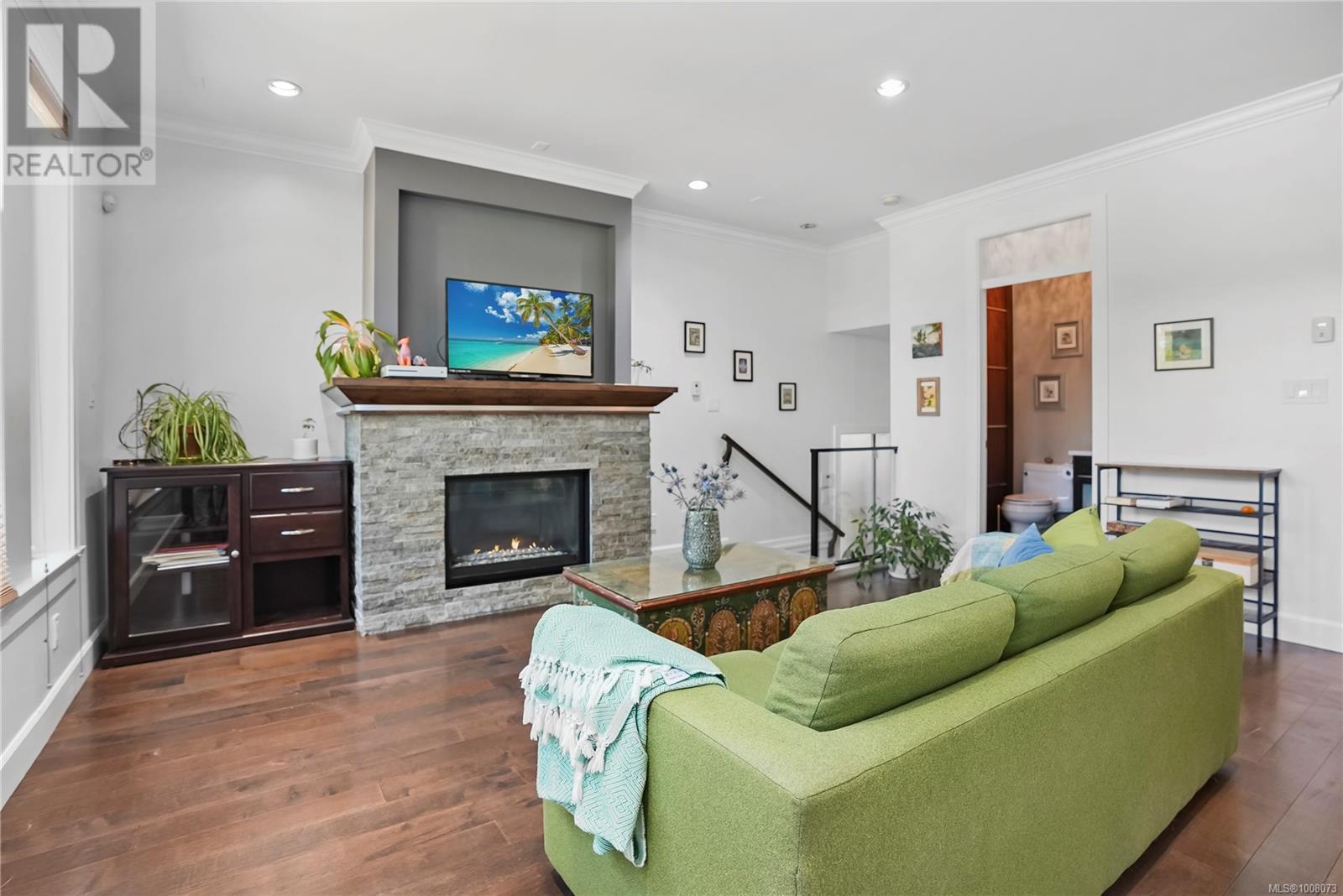 Property at 47 Dock St image 4